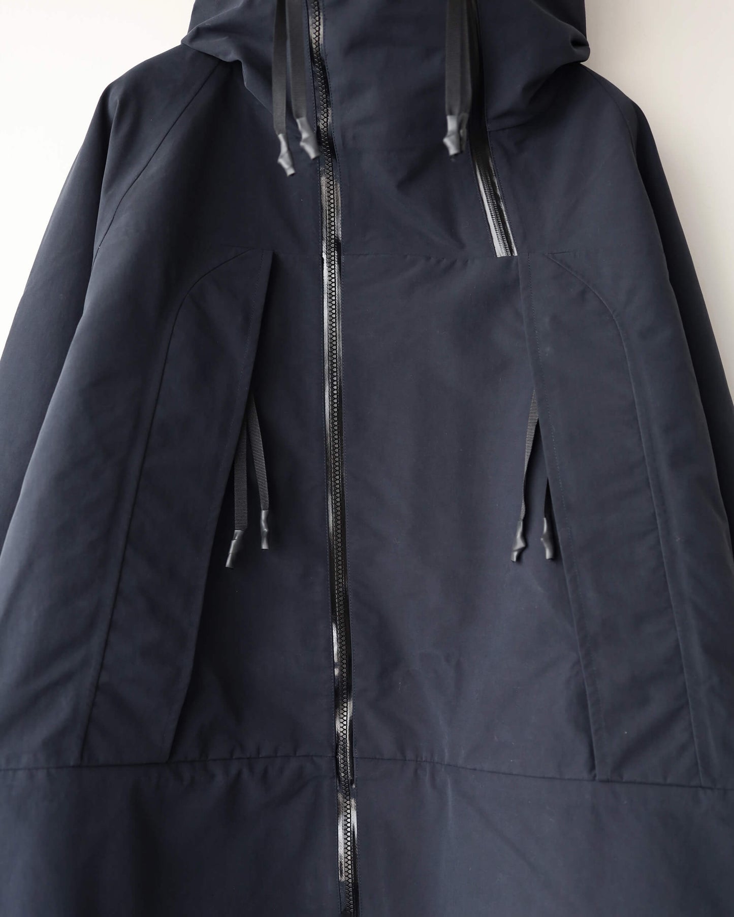 BREATHABLE WATERPROOF MONSTER PARKA "BLACK"