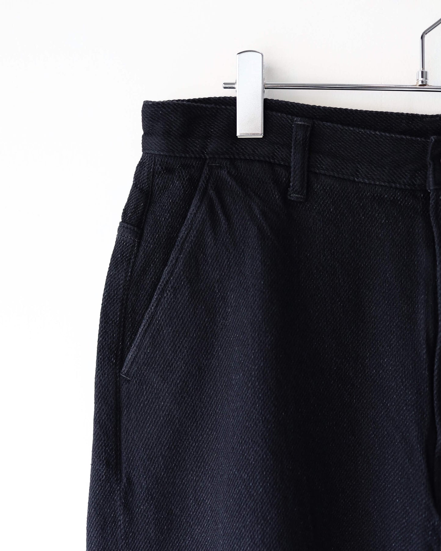 LOOSE DENIM PANTS "BLACK"