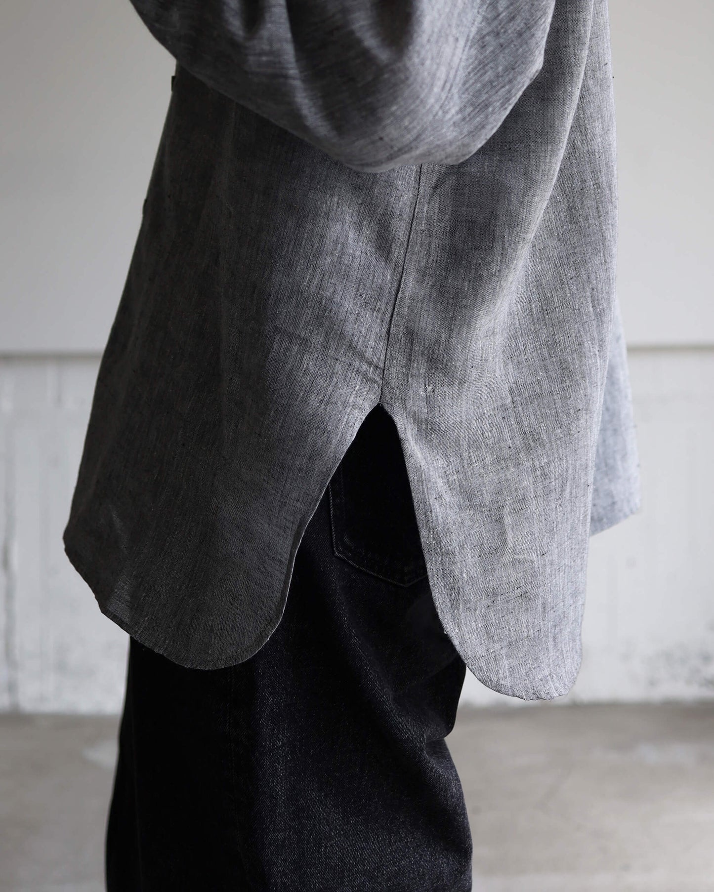 KHADI×LINEN REGULAR COLLAR SHIRT "GRAY"