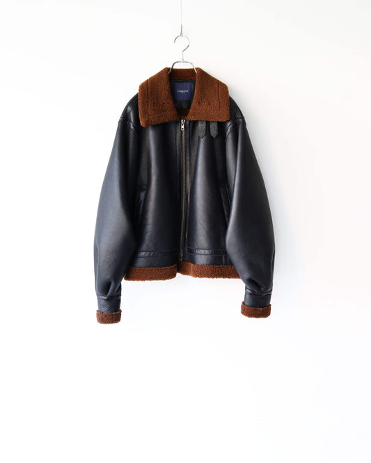 PLEATED AVIATOR JACKET "BLACK"