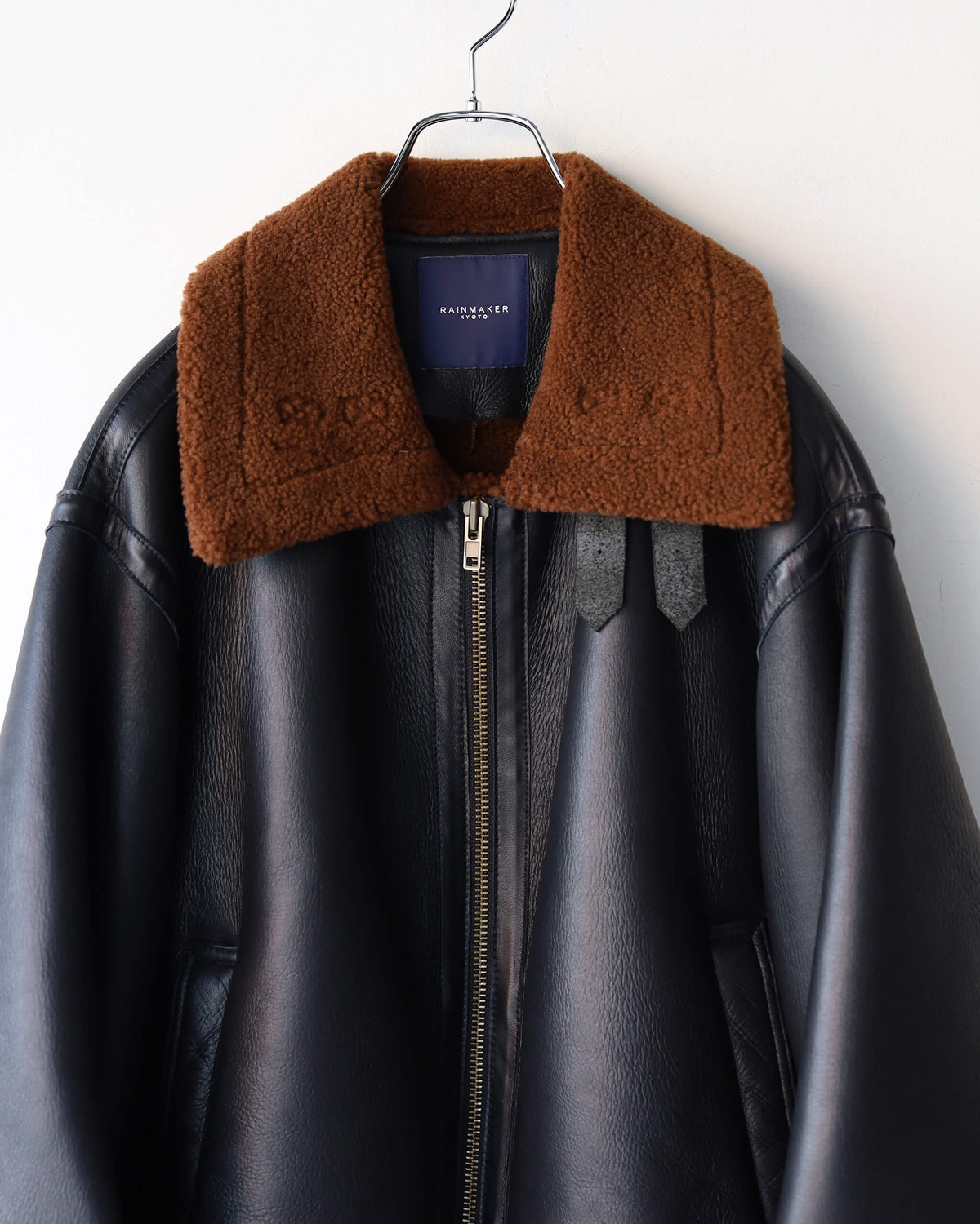 PLEATED AVIATOR JACKET "BLACK"