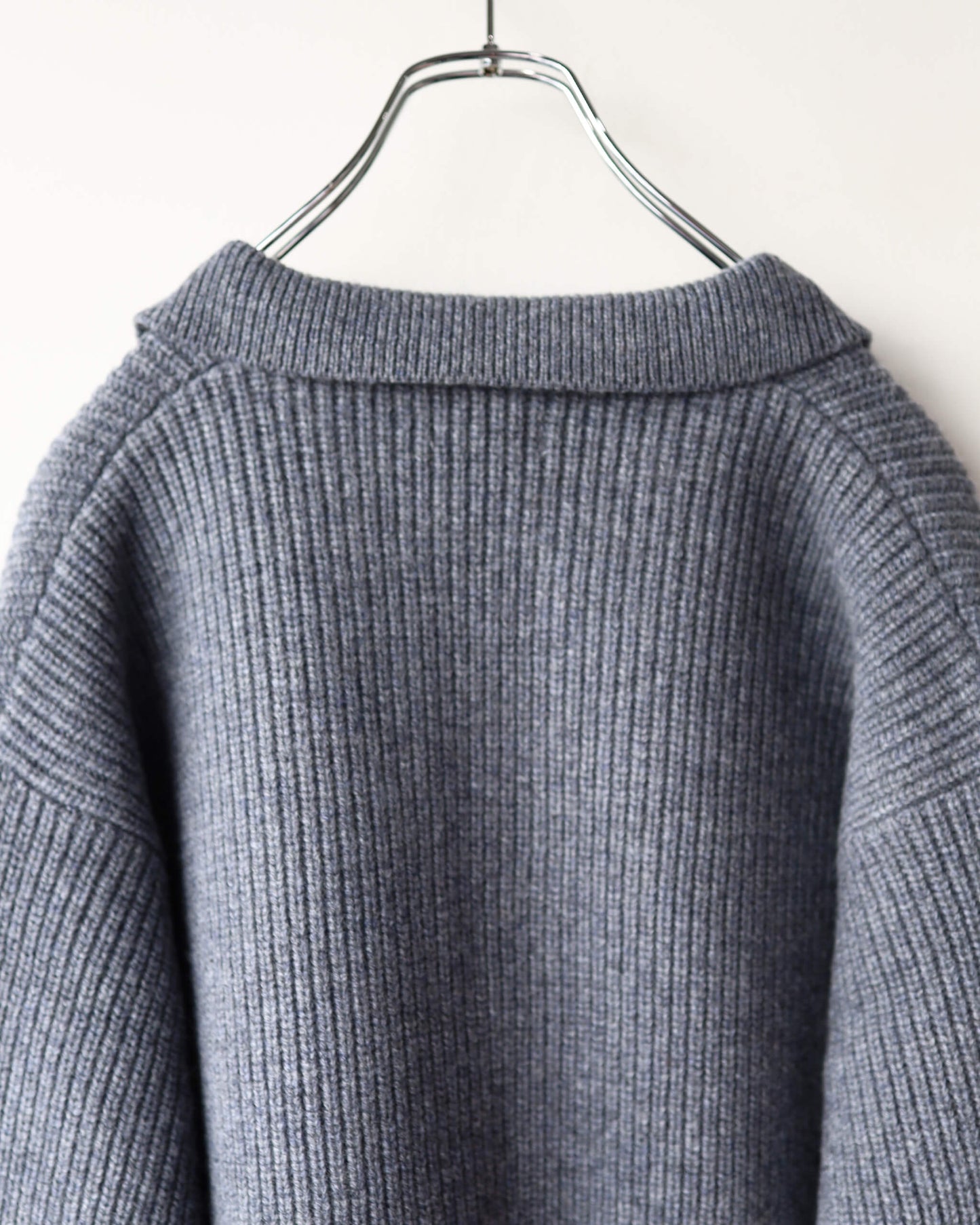 18.5 Micron wool Skipper knit wear "Grey"