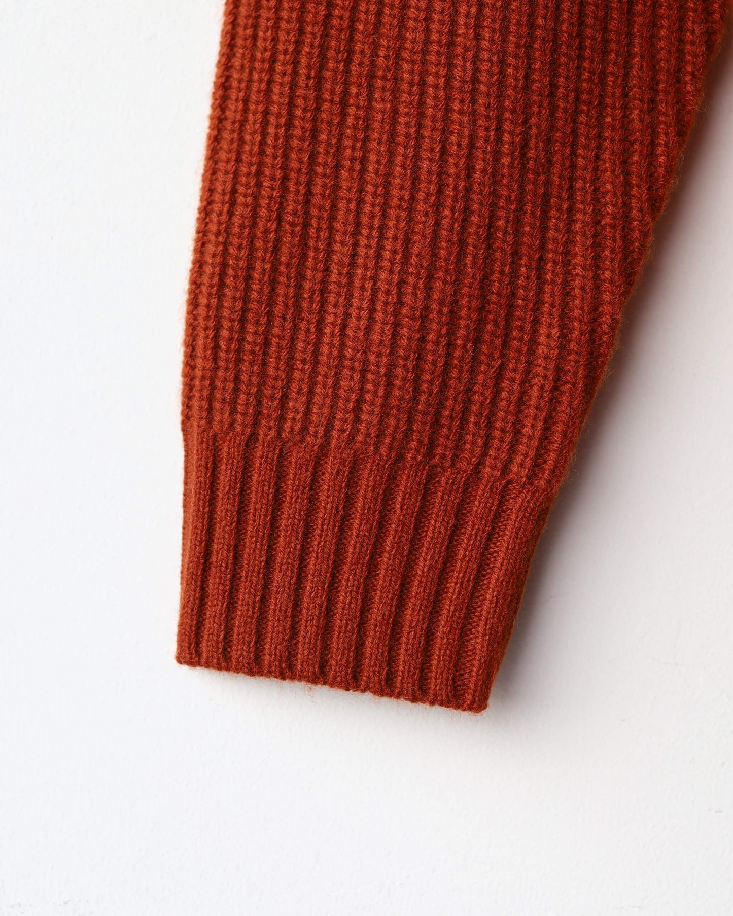 18.5 Micron wool Skipper knit wear "Brick"