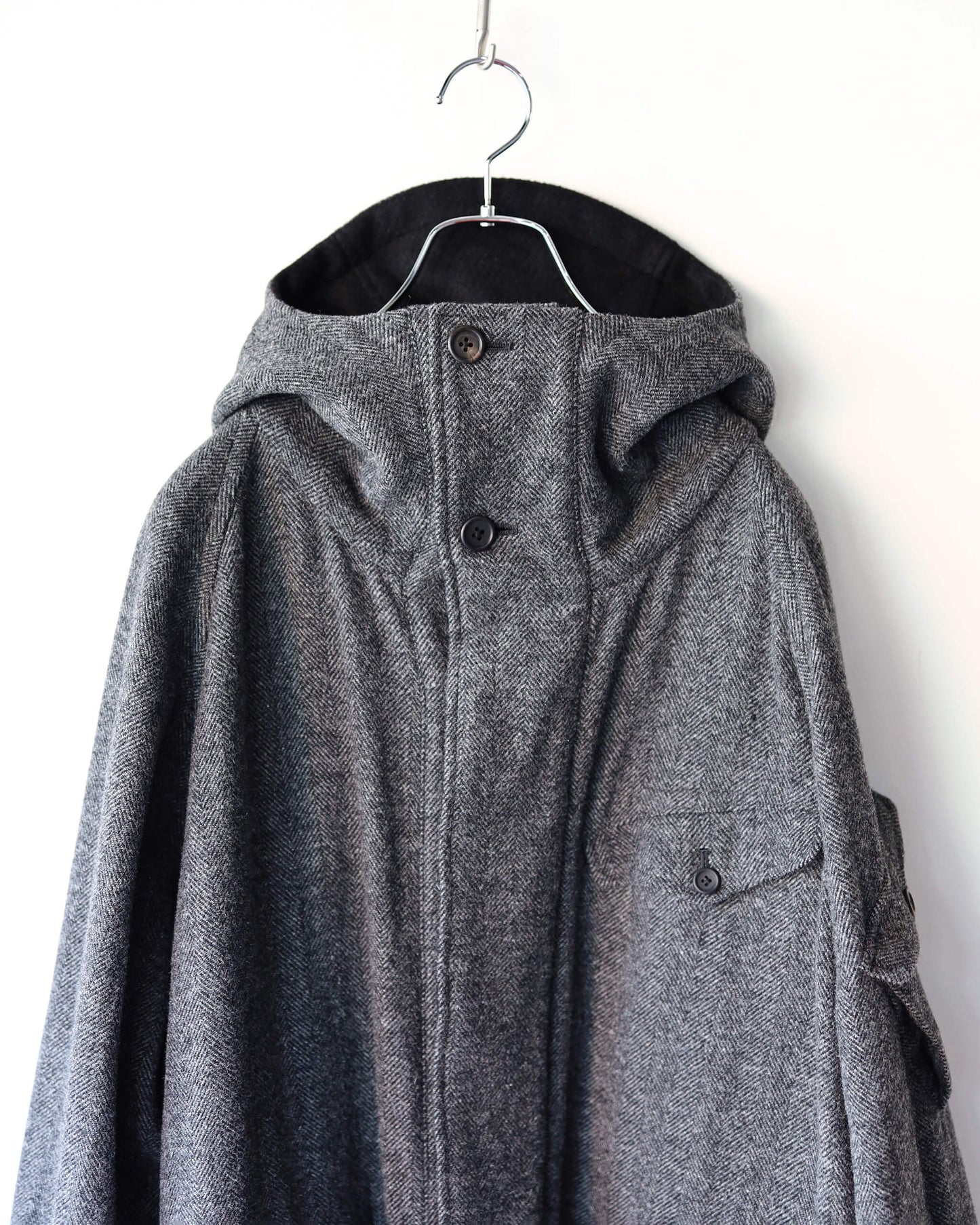 WOOL HERRINGBONE / PARKA COAT "CHARCOAL"