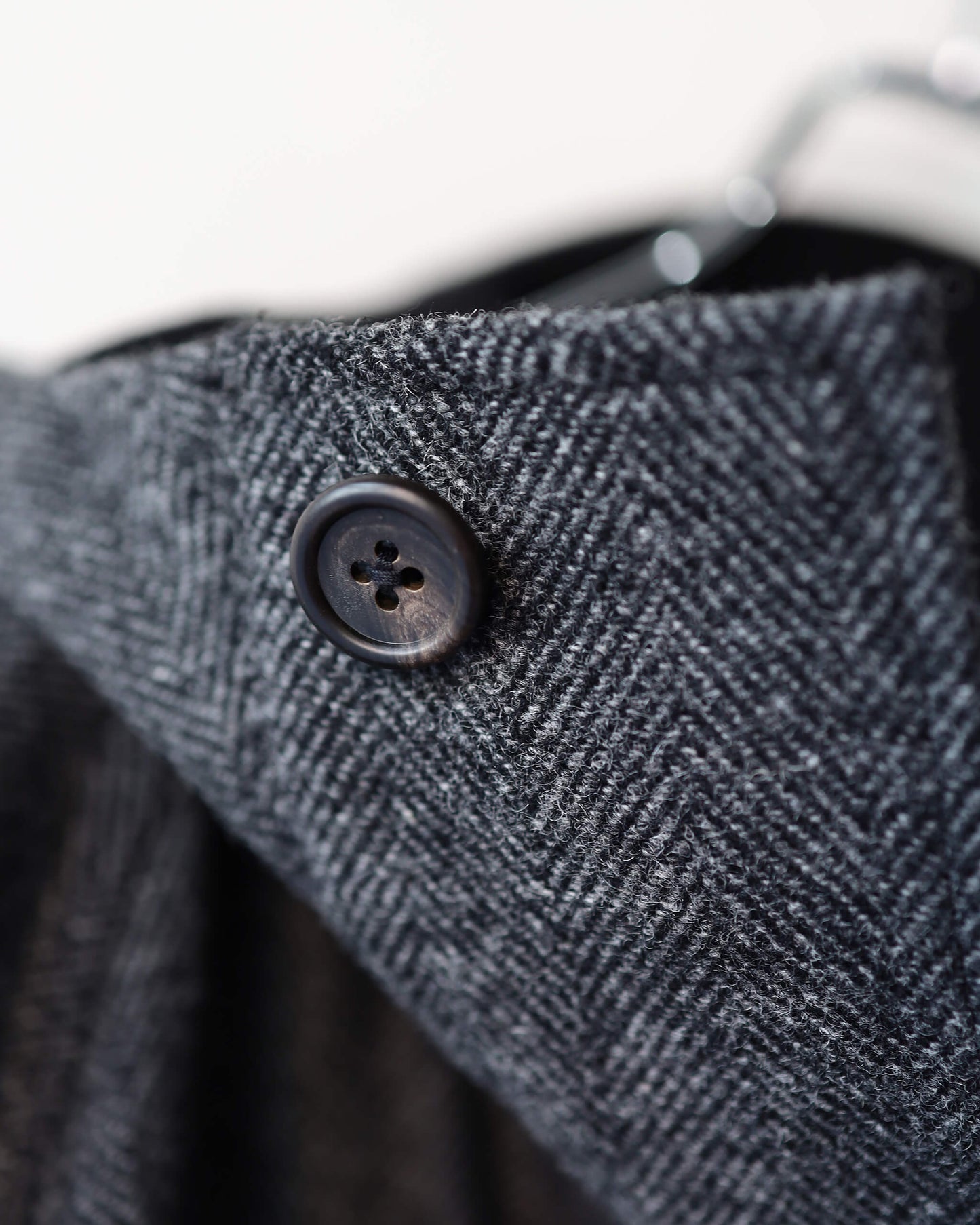 WOOL HERRINGBONE / PARKA COAT "CHARCOAL"