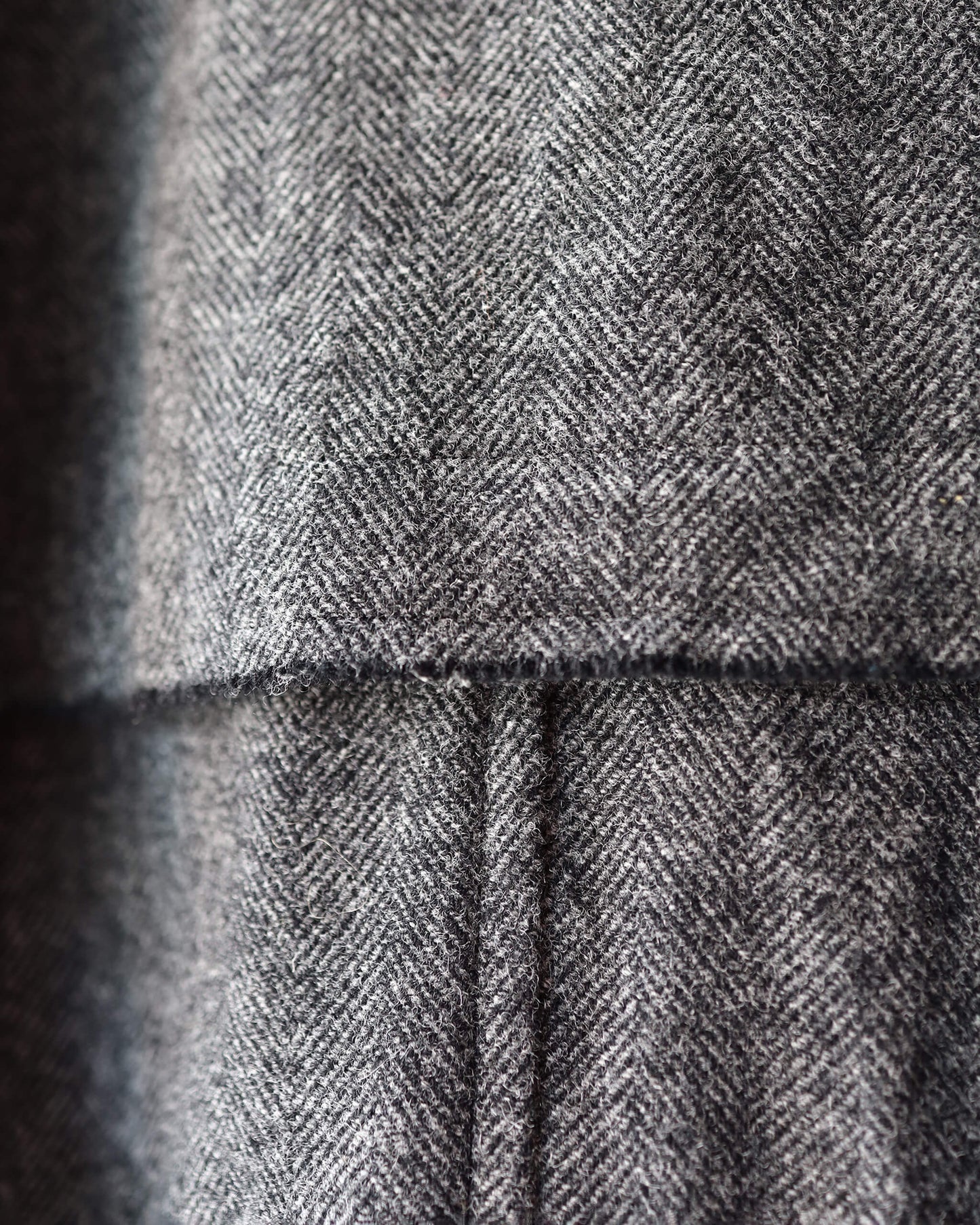WOOL HERRINGBONE / PARKA COAT "CHARCOAL"