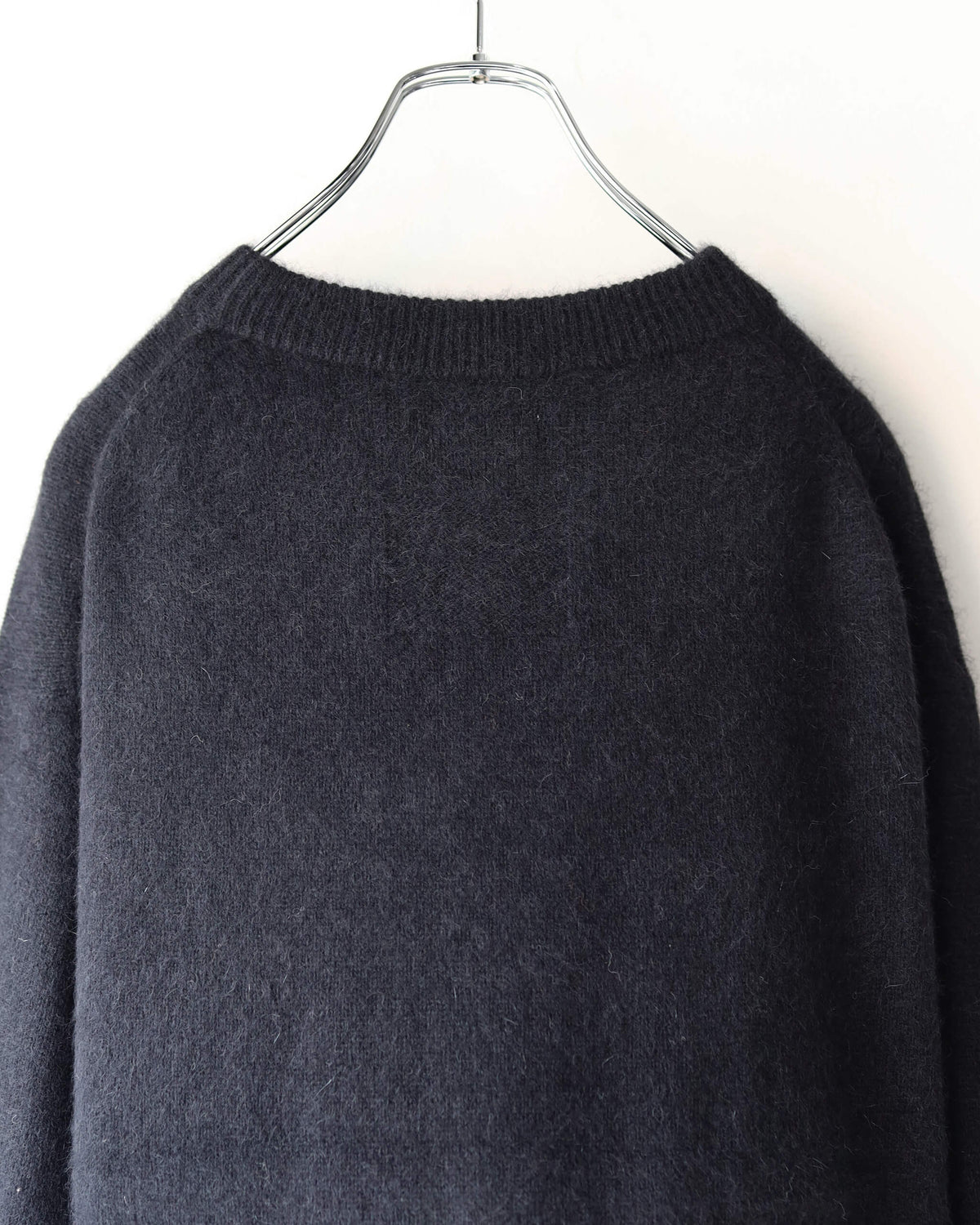 FOX CUDDLE SWEATER "BLACK"