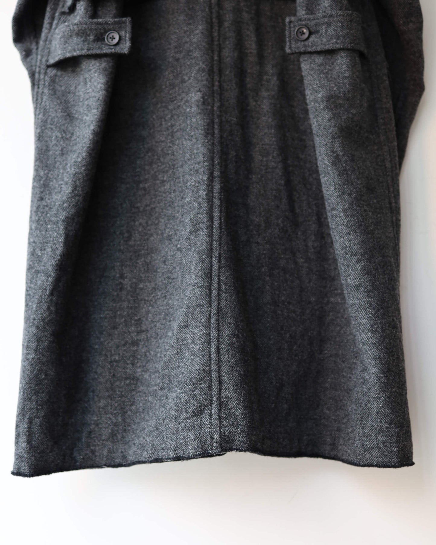 WOOL HERRINGBONE / PARKA COAT "CHARCOAL"