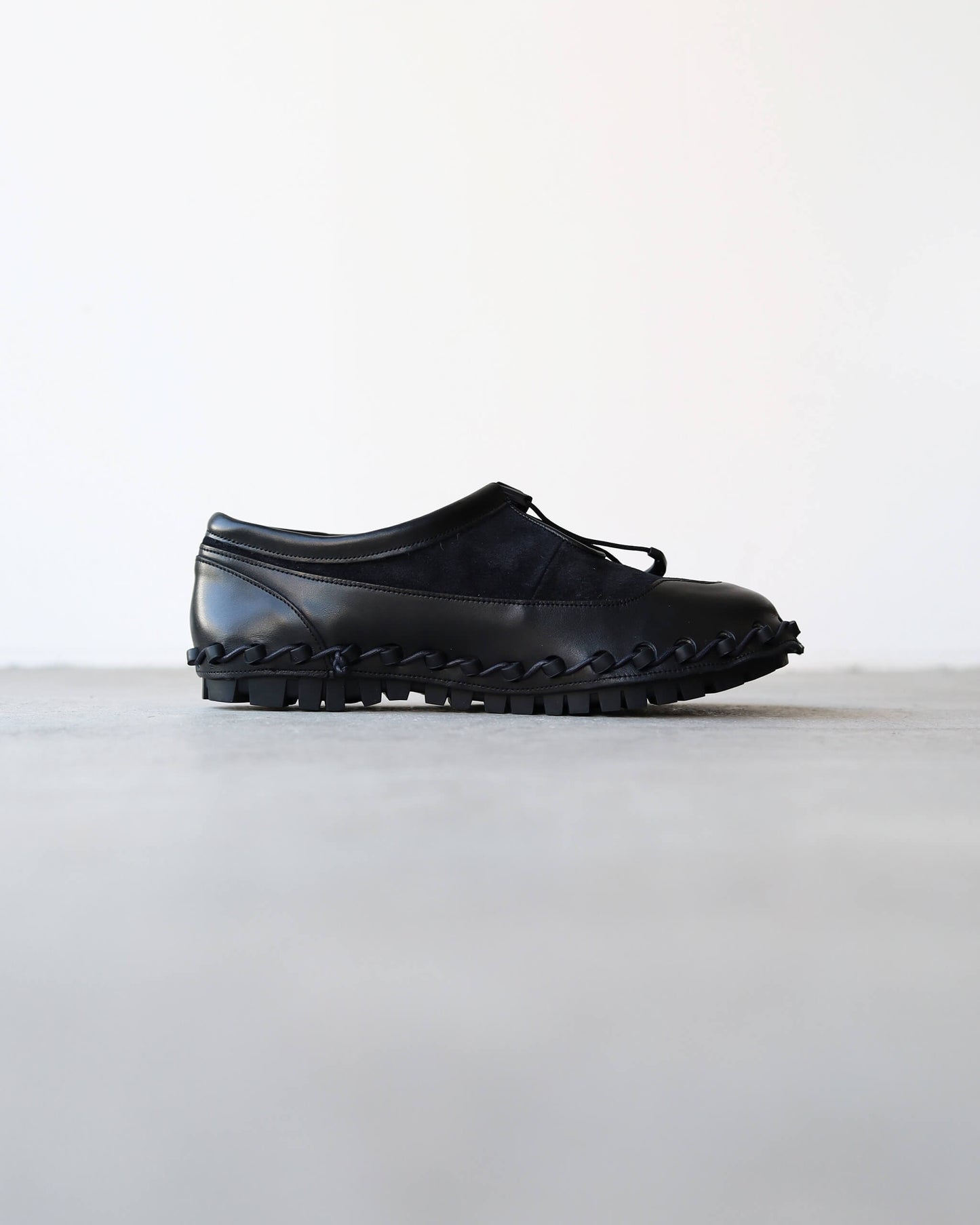 MOC SLIP-ON "BLACK"