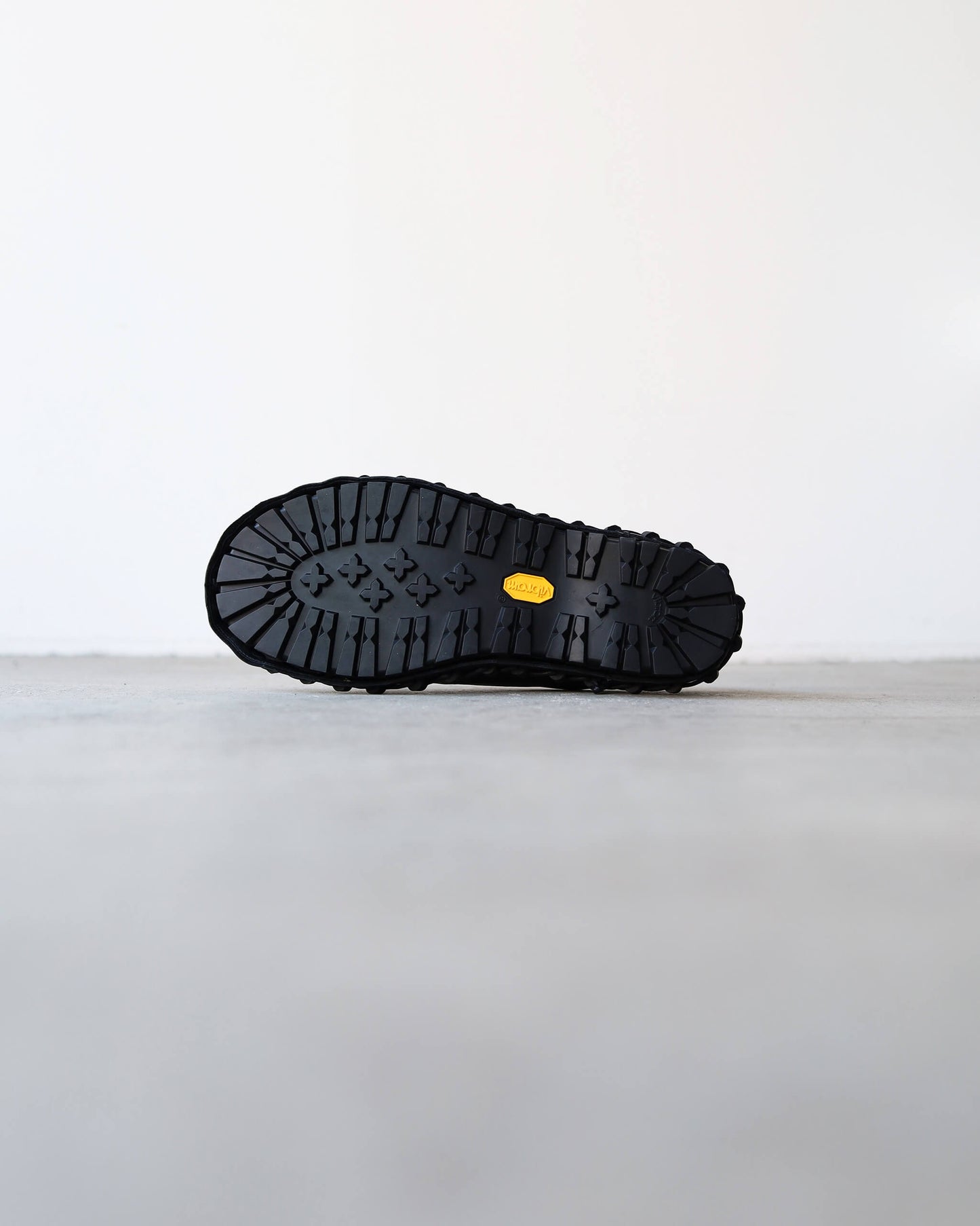 MOC SLIP-ON "BLACK"