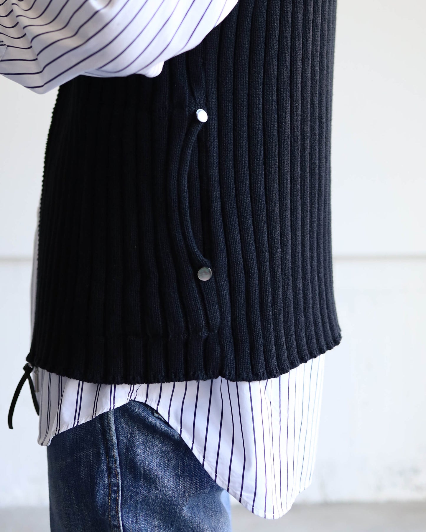 EX. DRIVERS VEST "Black"