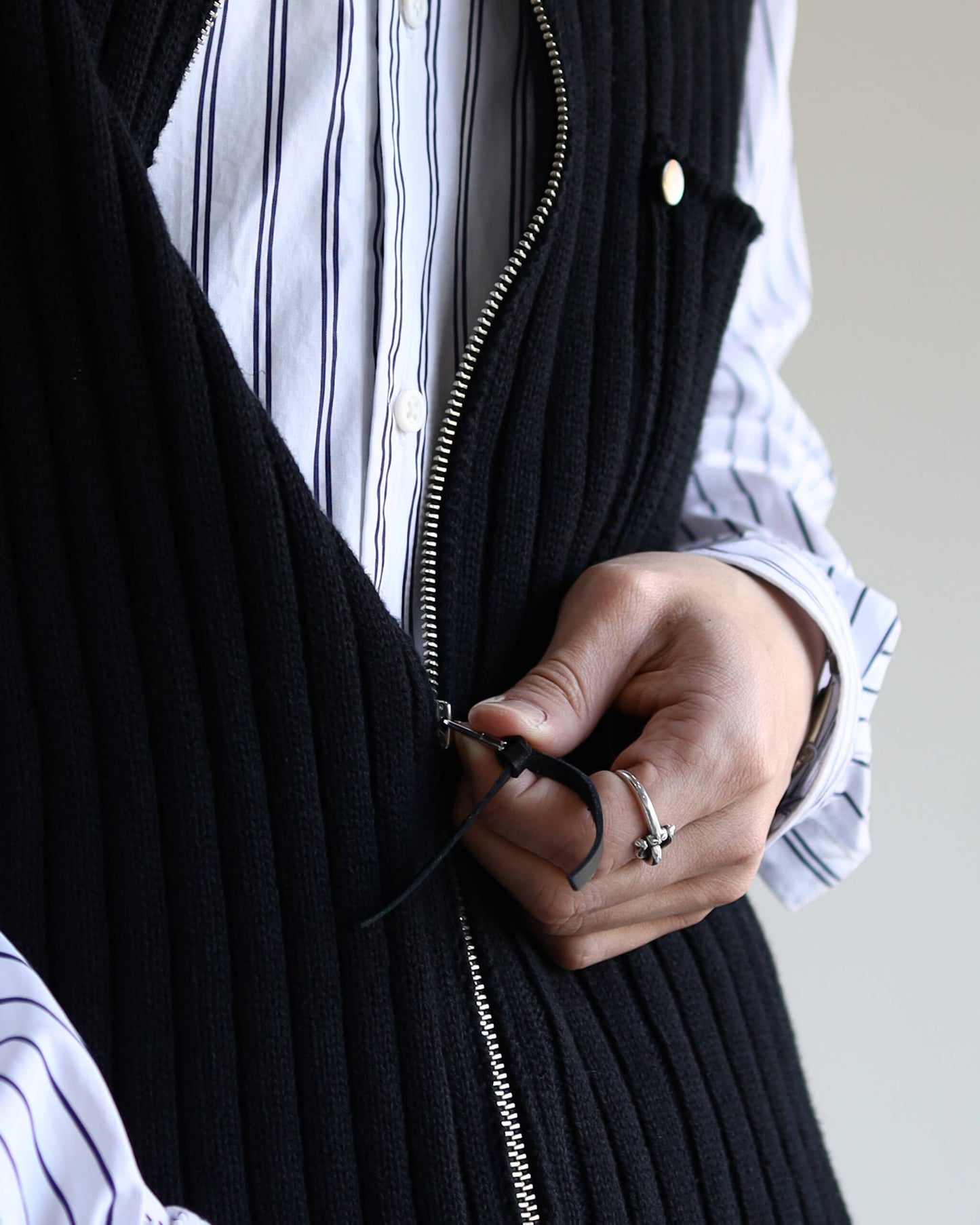 EX. DRIVERS VEST "Black"