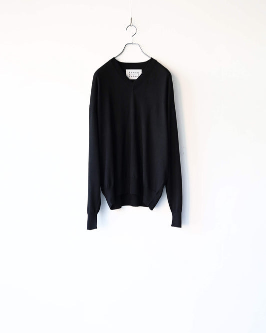 SILK x CASHMERE V-NECK KNIT "BLACK"