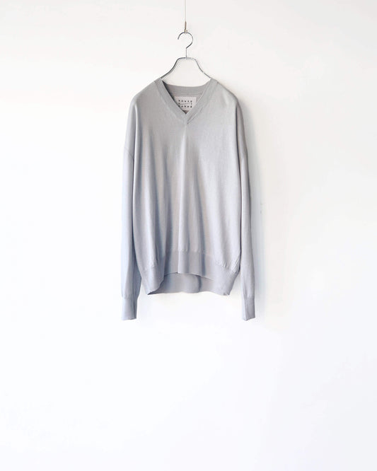 SILK x CASHMERE V-NECK KNIT "LIGHT GRAY"
