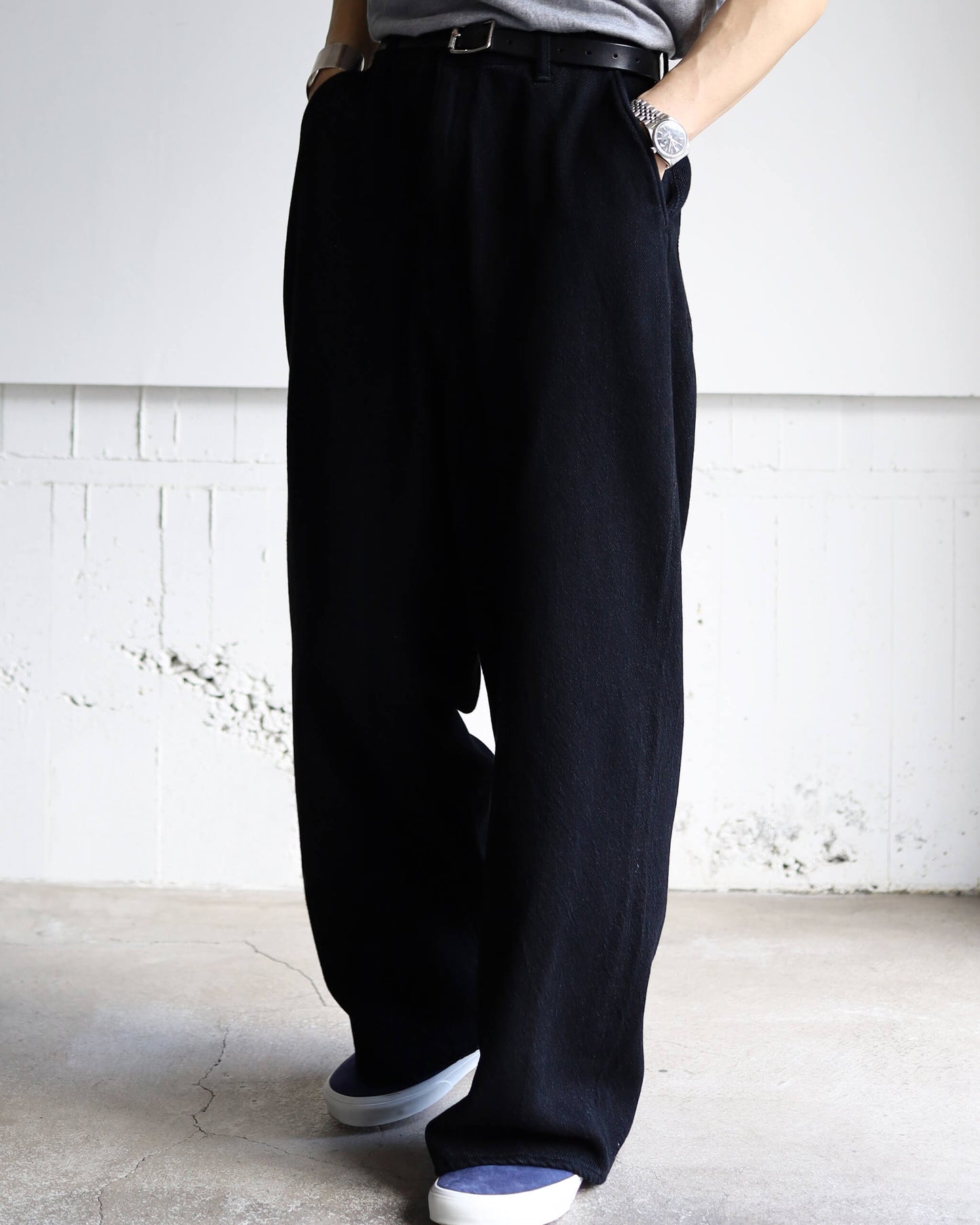 LOOSE DENIM PANTS "BLACK"