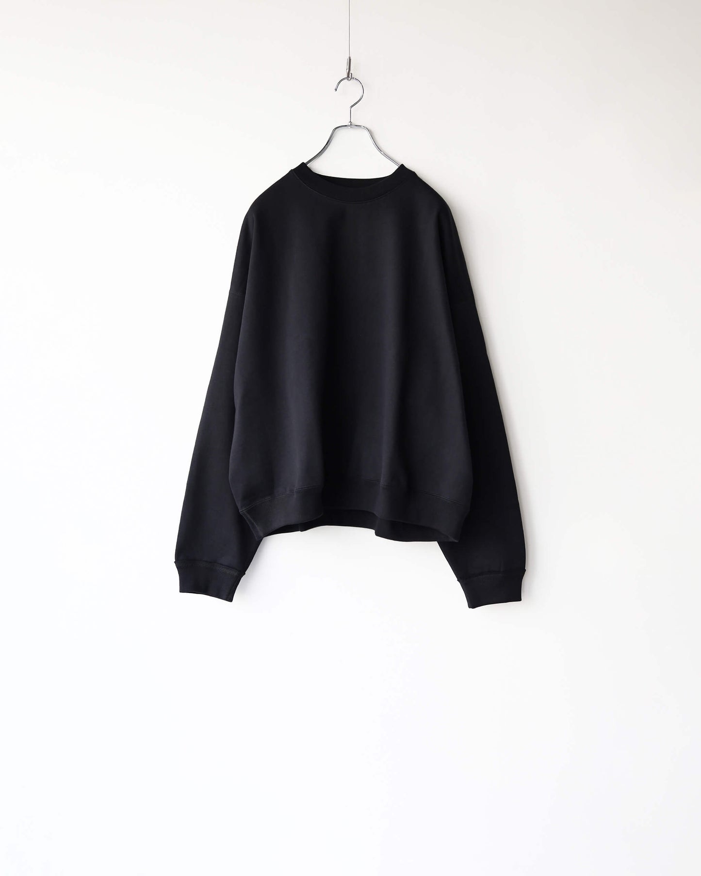 HUGE SWEAT SHORT ORGANIC COTTON HEAVY FLEECE "BLACK"