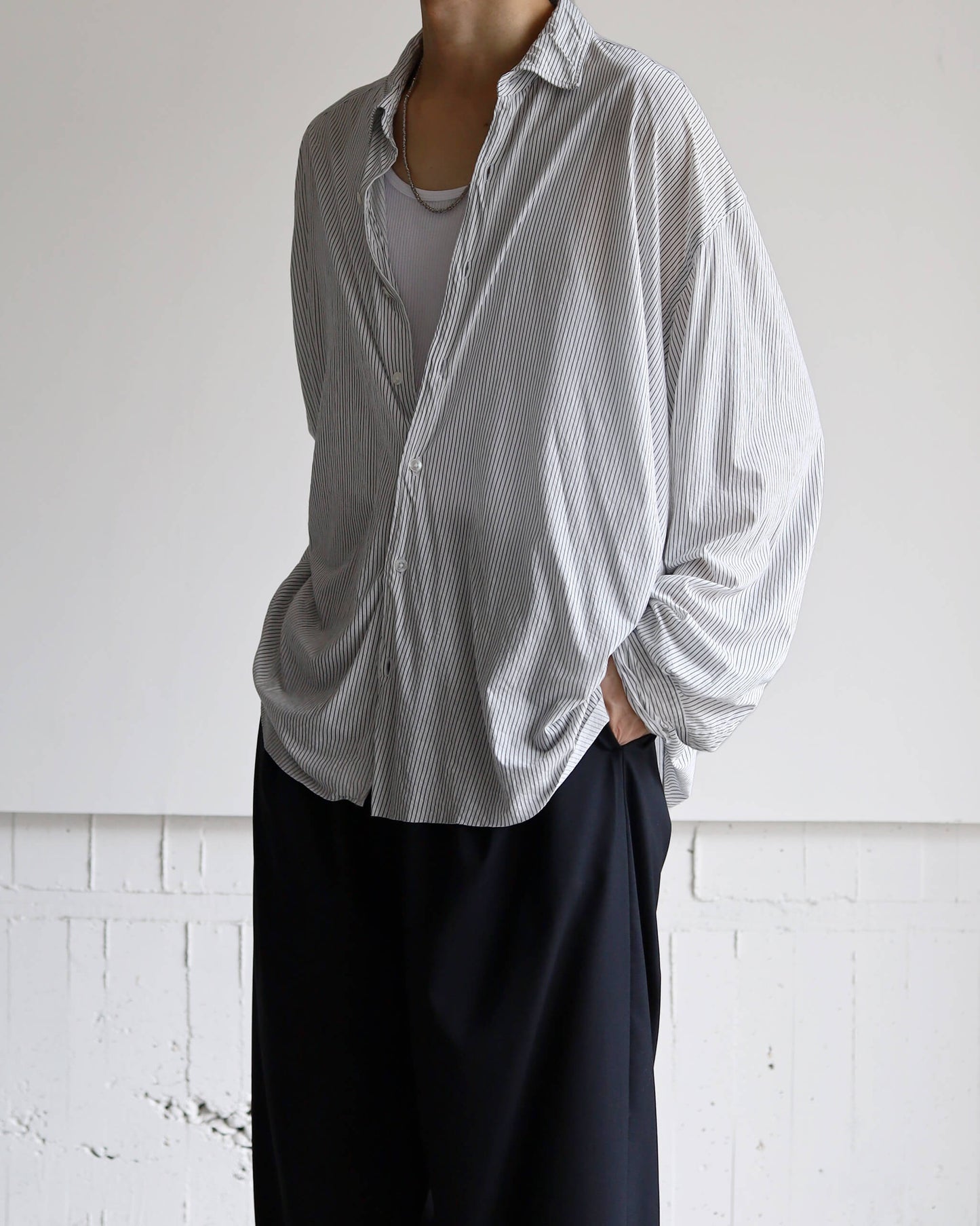 46G Artisan Shirt "WHITE BLACK DYE"