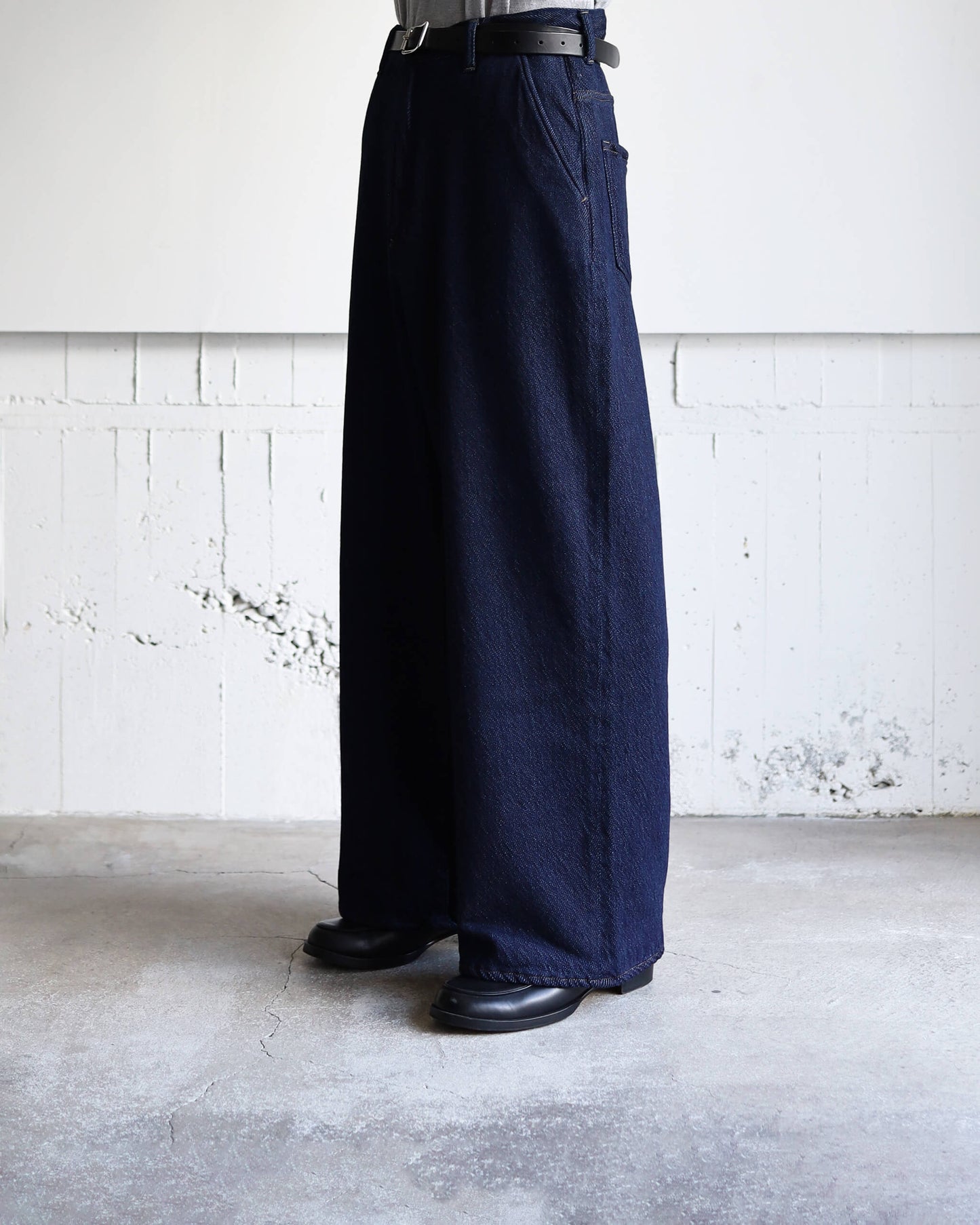 LOOSE DENIM PANTS "INDIGO"
