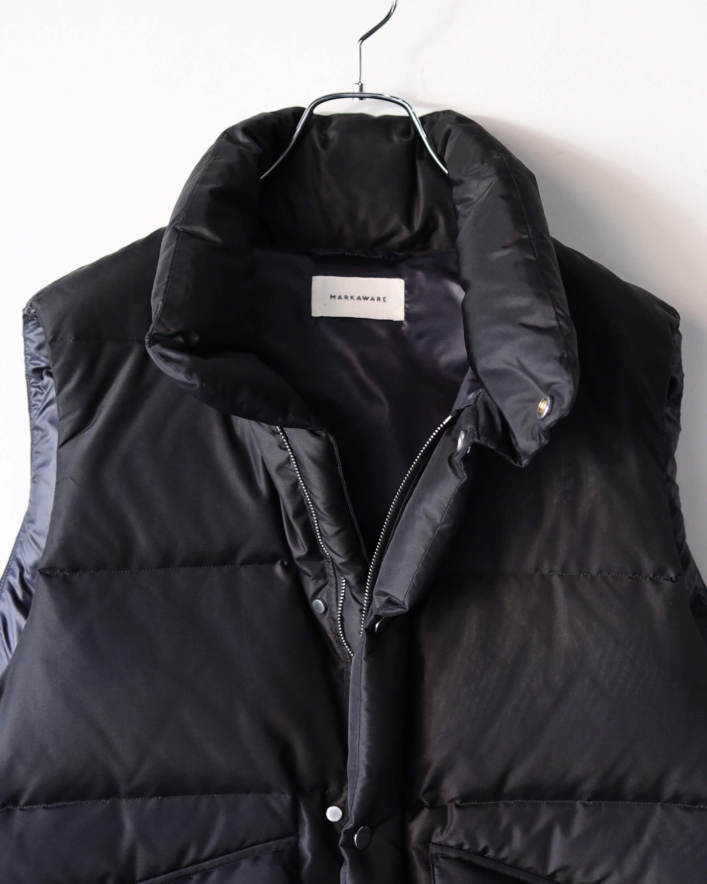SILK DOWN VEST SILK TAFFETA "BLACK"