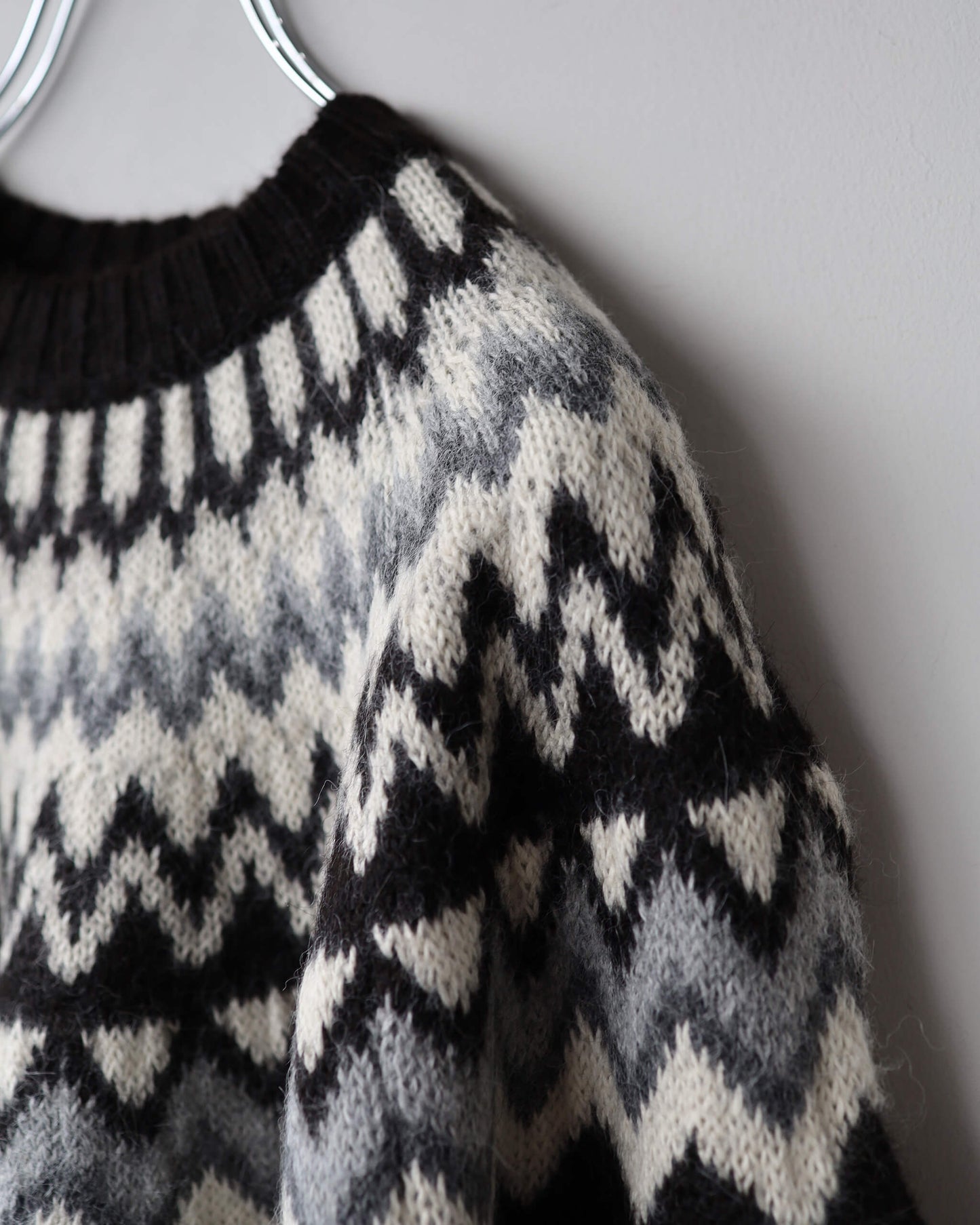 SNOW PATTERN JUMPER NATURAL COLOR ALPACA "NATURAL BLACK"