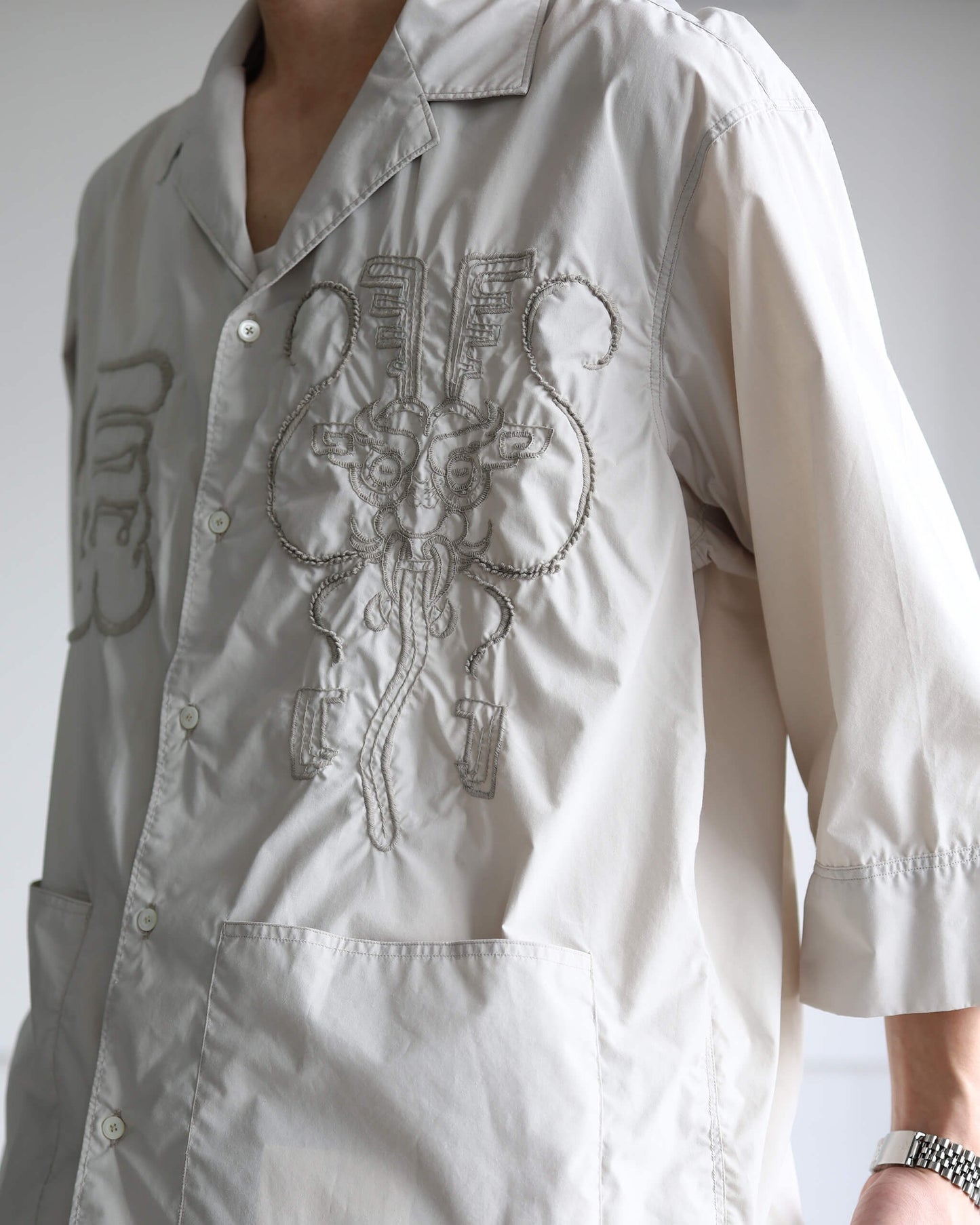 Micro TC broad - Te shishu Dragon shirts "Greige"