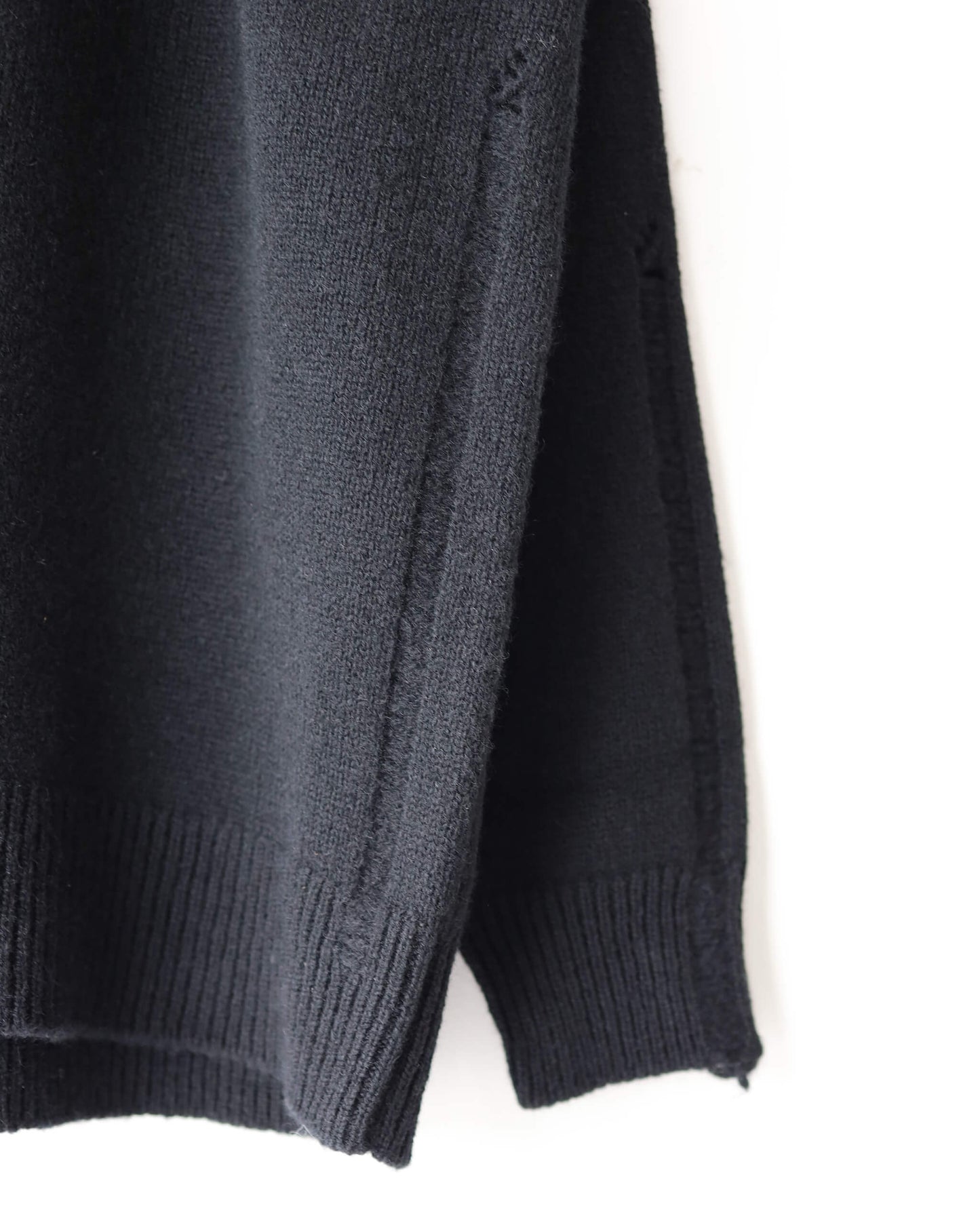 CHUNKY WOOL CASHMERE / CHUNKY CREW "BLACK"