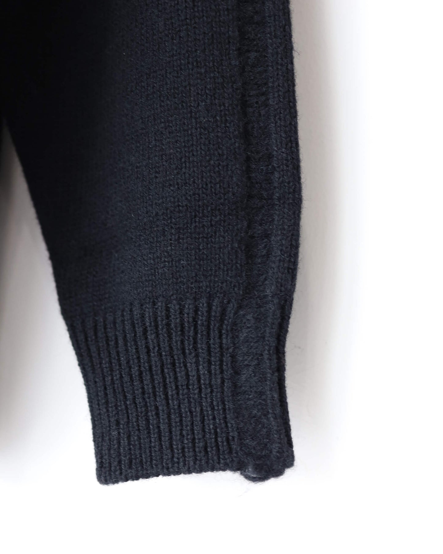 CHUNKY WOOL CASHMERE / CHUNKY CREW "BLACK"