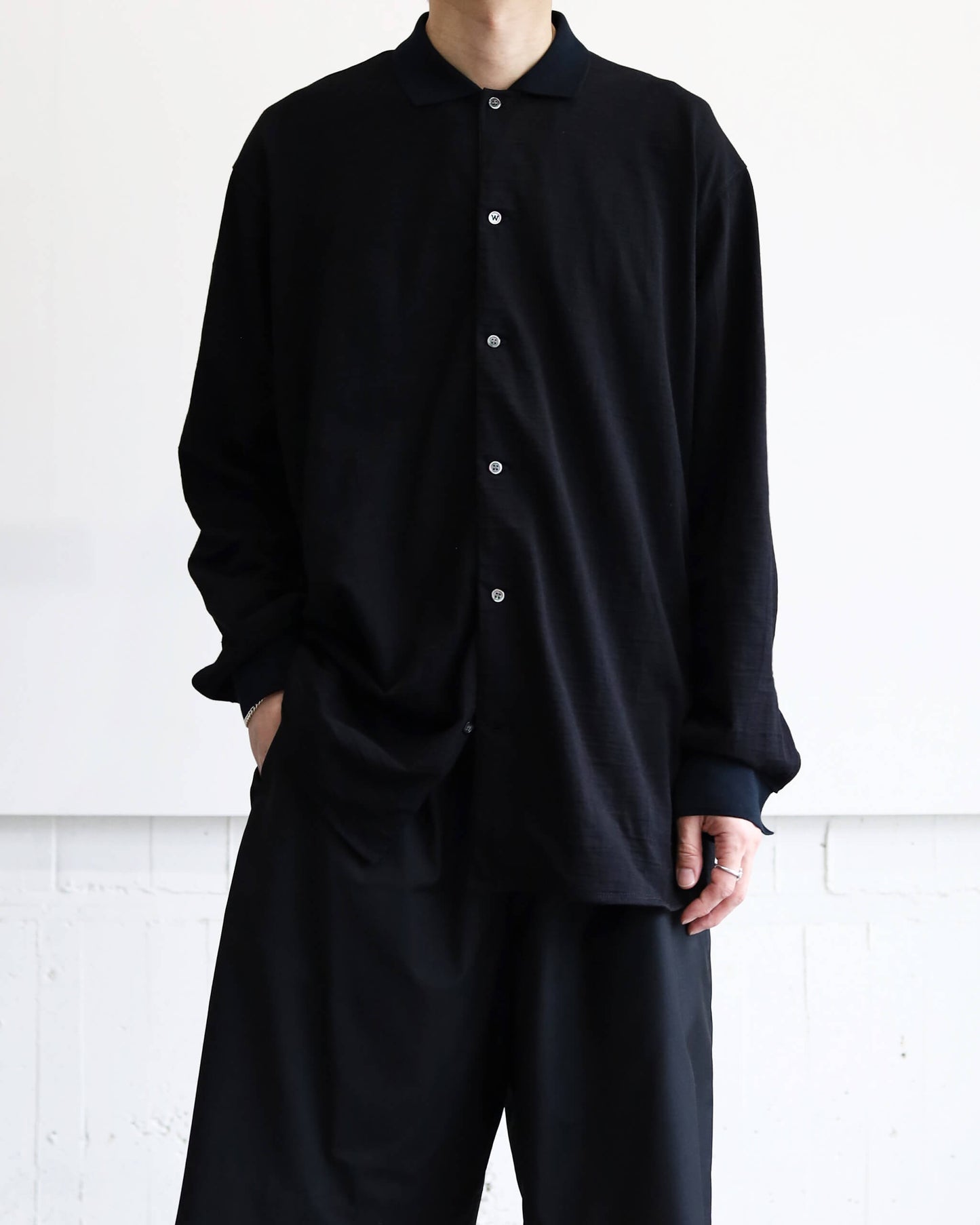 The Form / SHADOW "BLACK"