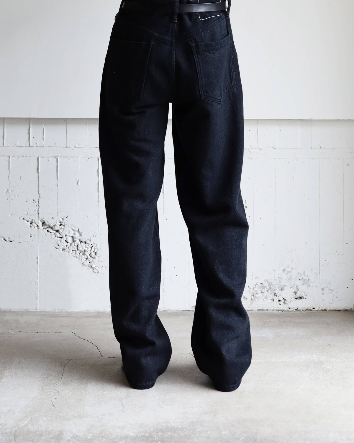 Type 001 Oxford Jeans "Black On Both Sides Marble Wash"