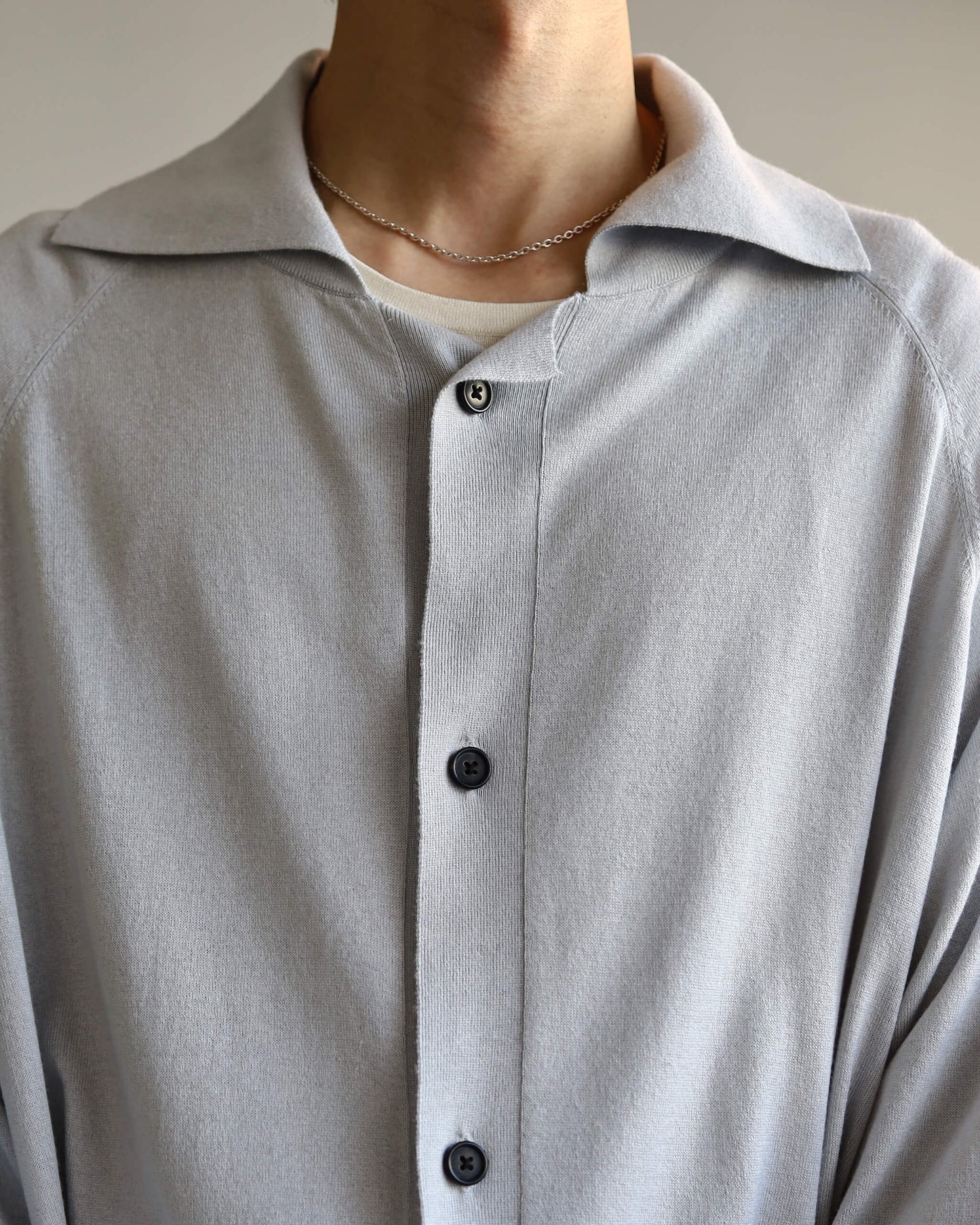 SILK x CASHMERE CARDIGAN "LIGHT GRAY"