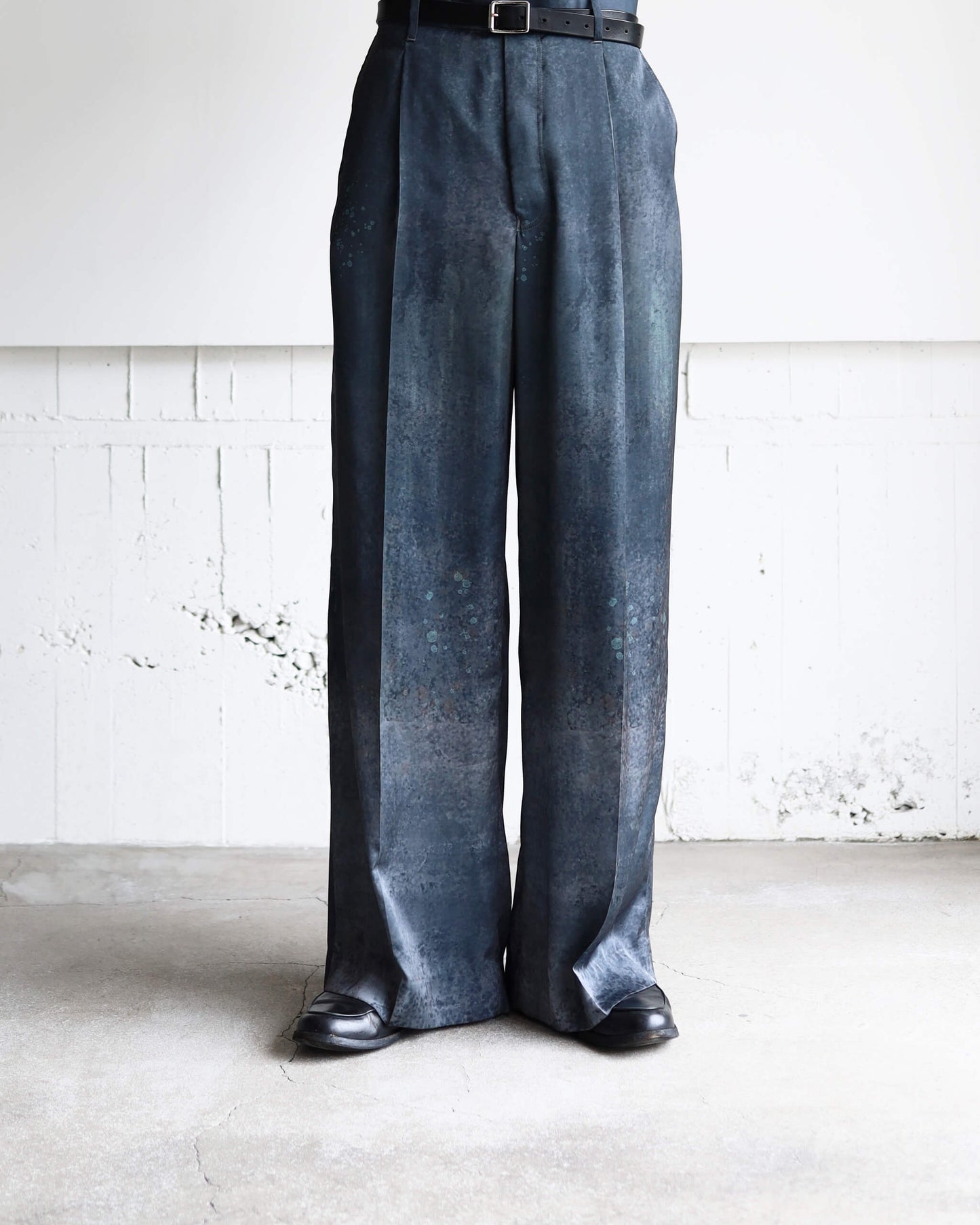 SINGLE TUCK WIDE TROUSER "Black"