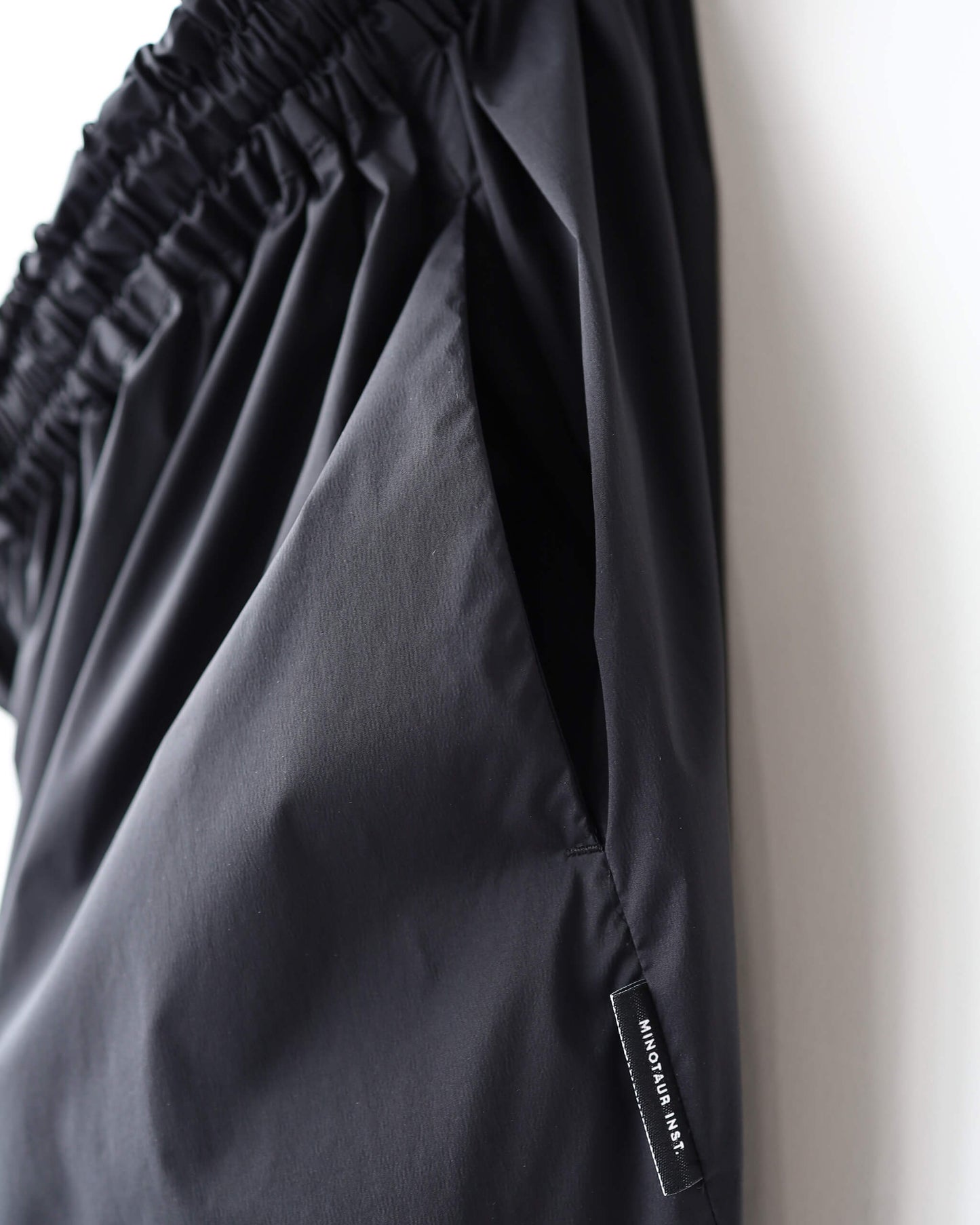 AIR SKIRT "BLACK"