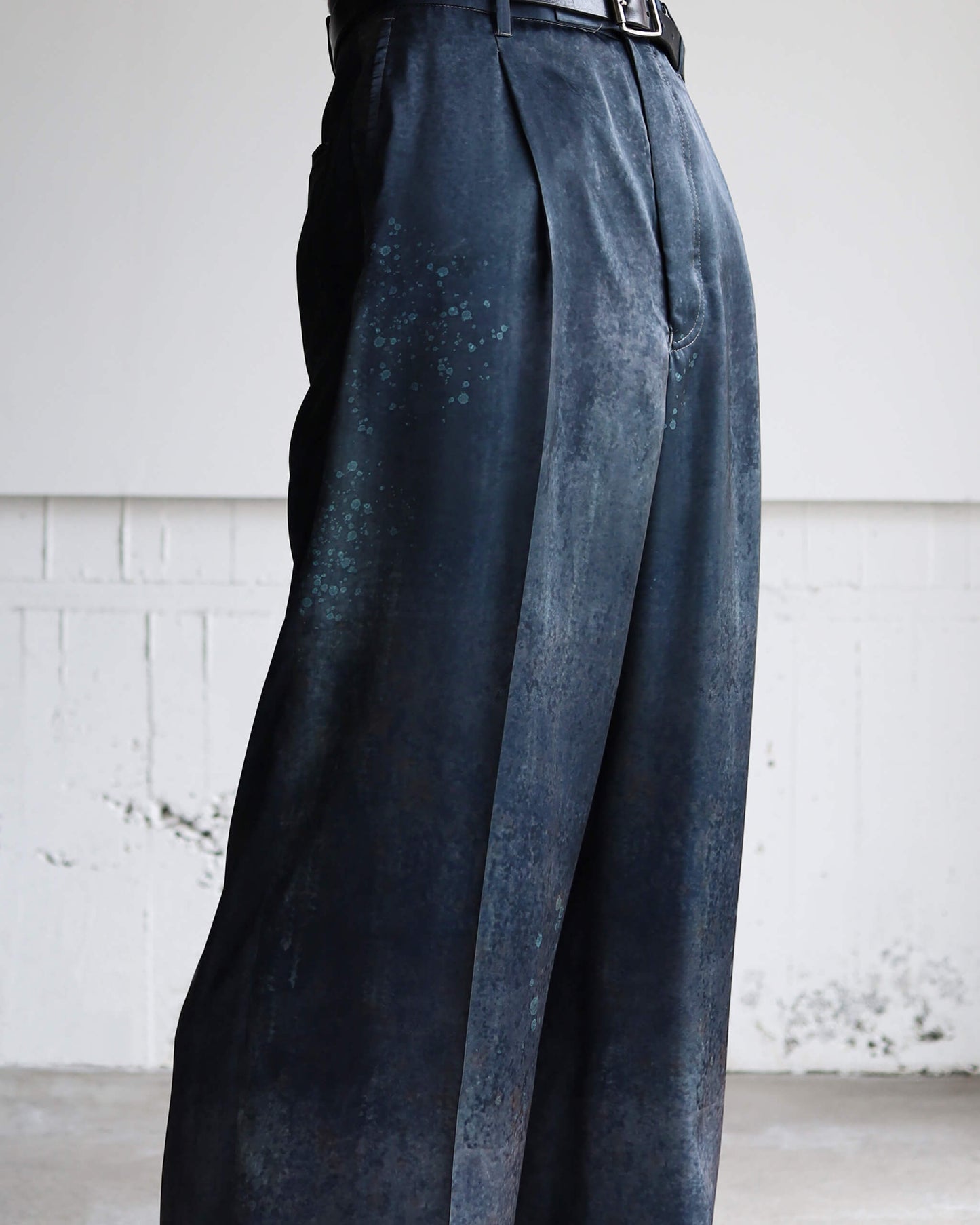 SINGLE TUCK WIDE TROUSER "Black"