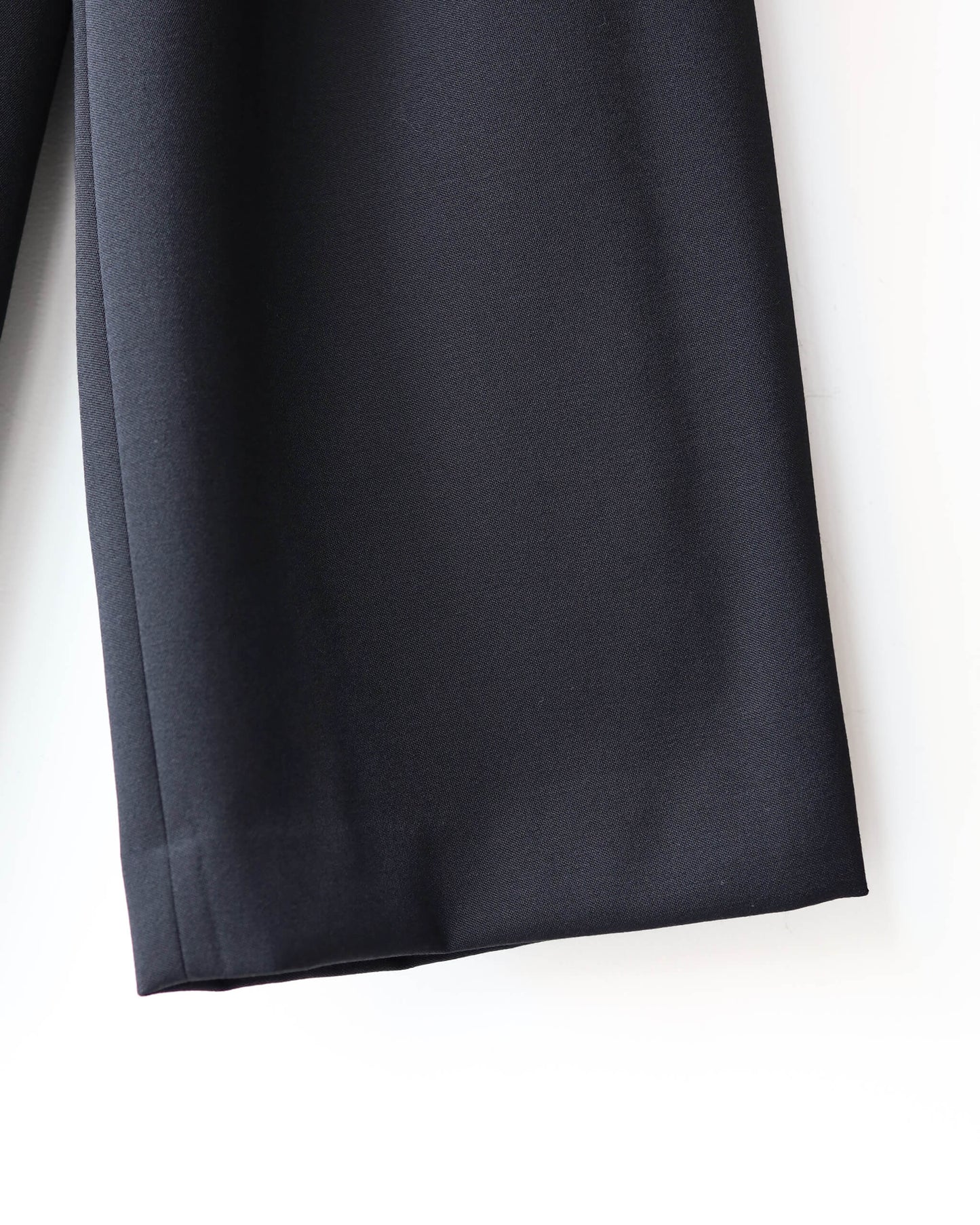 TRIPLE PLEATED TROUSERS POLWARTH TUXEDO CLOTH "BLACK"