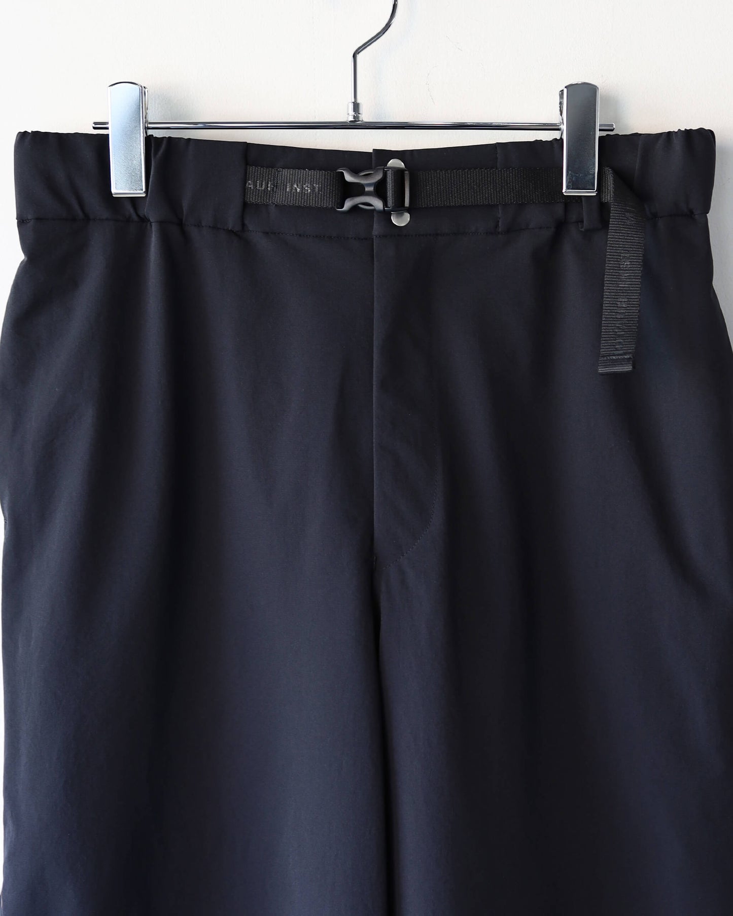 T SN PANTS "BLACK"