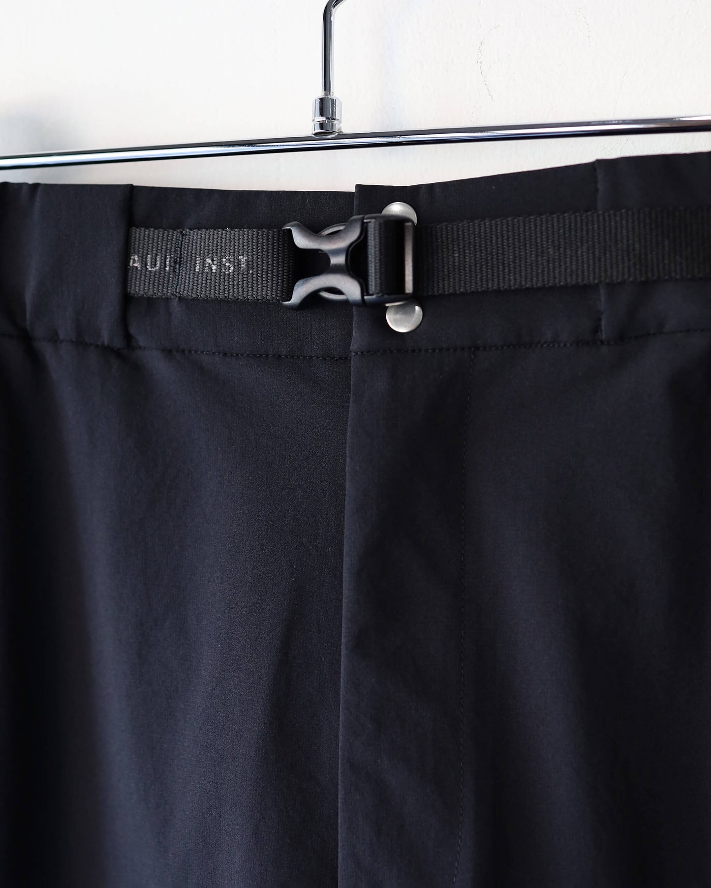 T SN PANTS "BLACK"