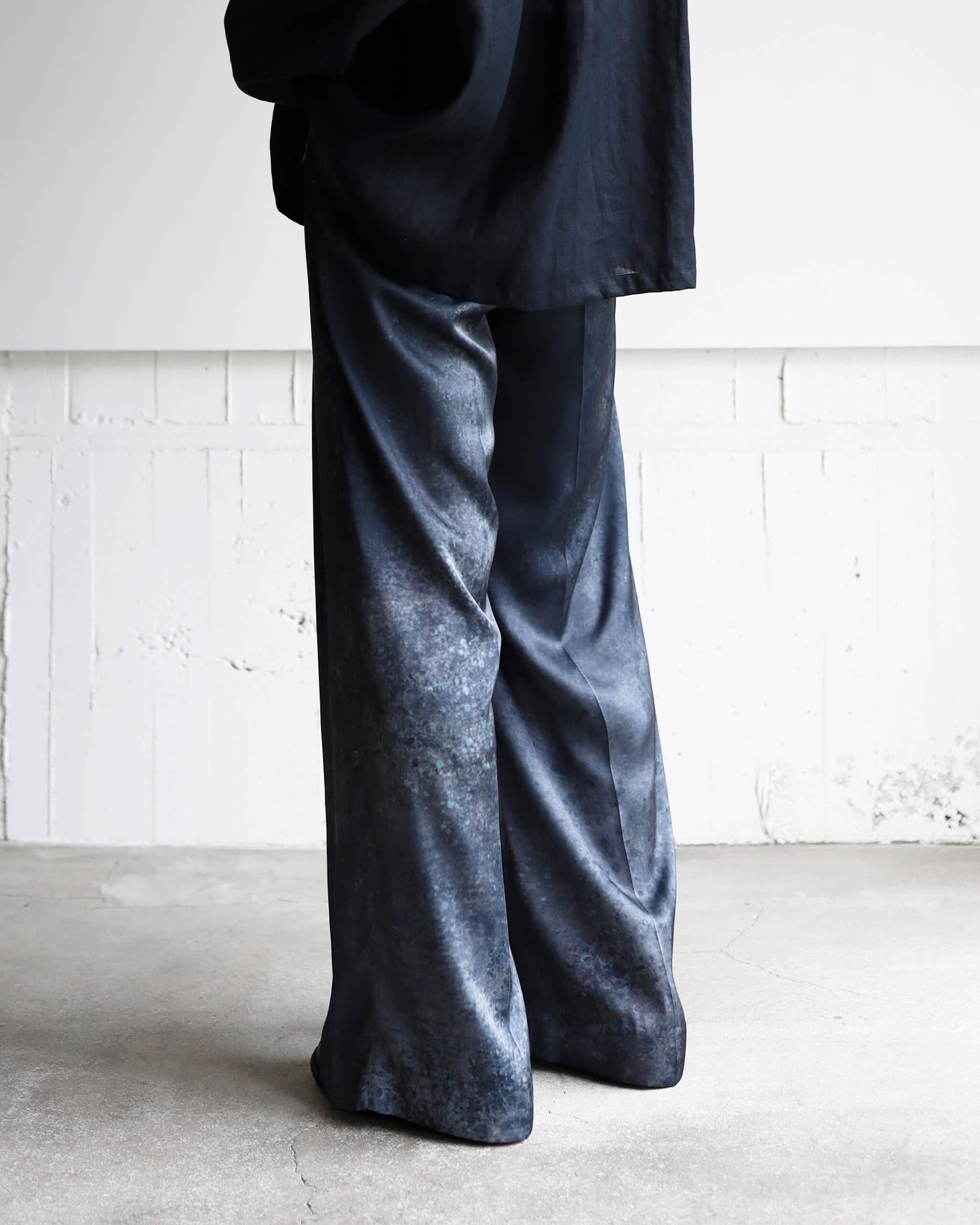 SINGLE TUCK WIDE TROUSER "Black"