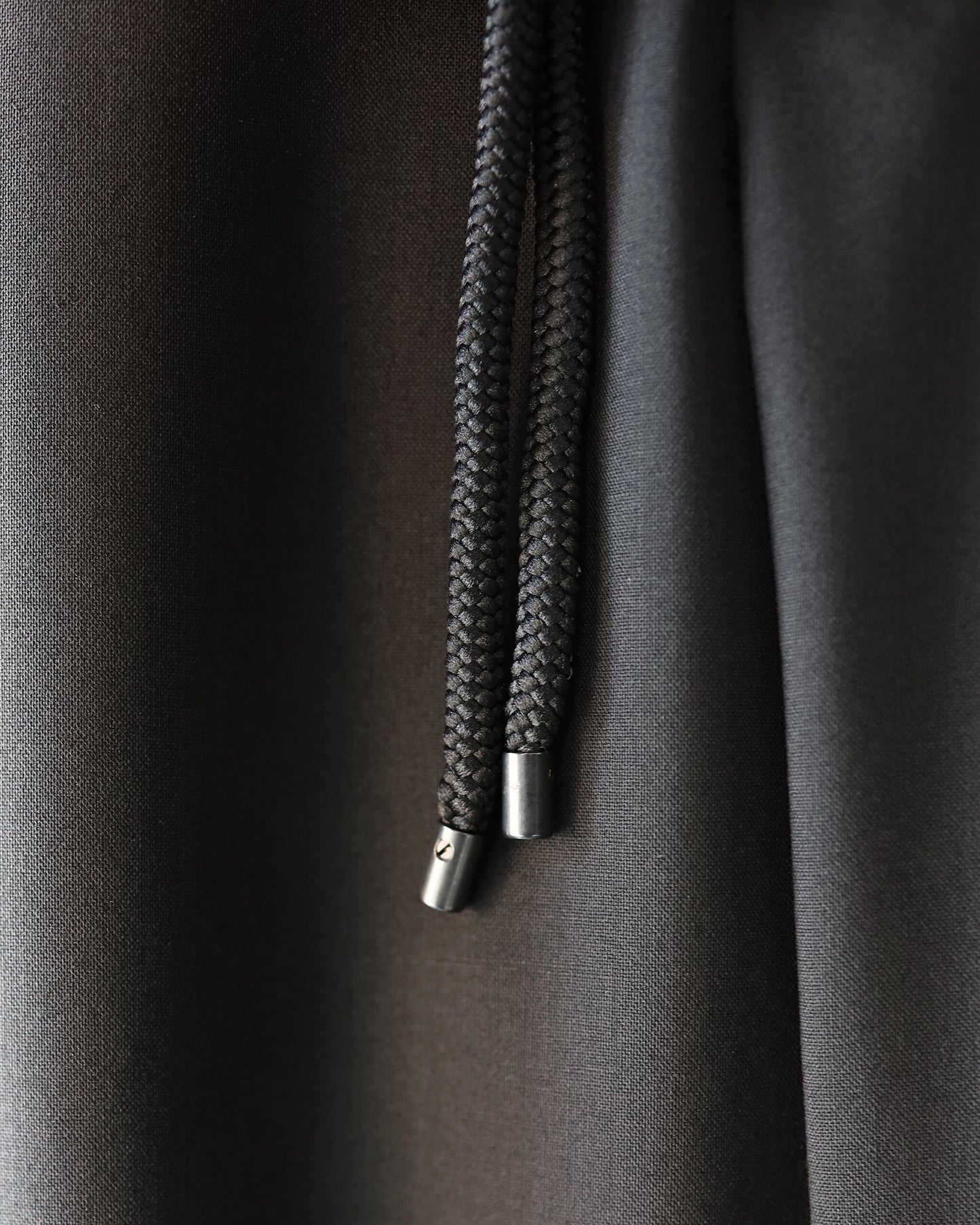 DOUBLE PLEATED EASY TROUSERS ORGANIC WOOL 2/80 TROPICAL "BLACK"