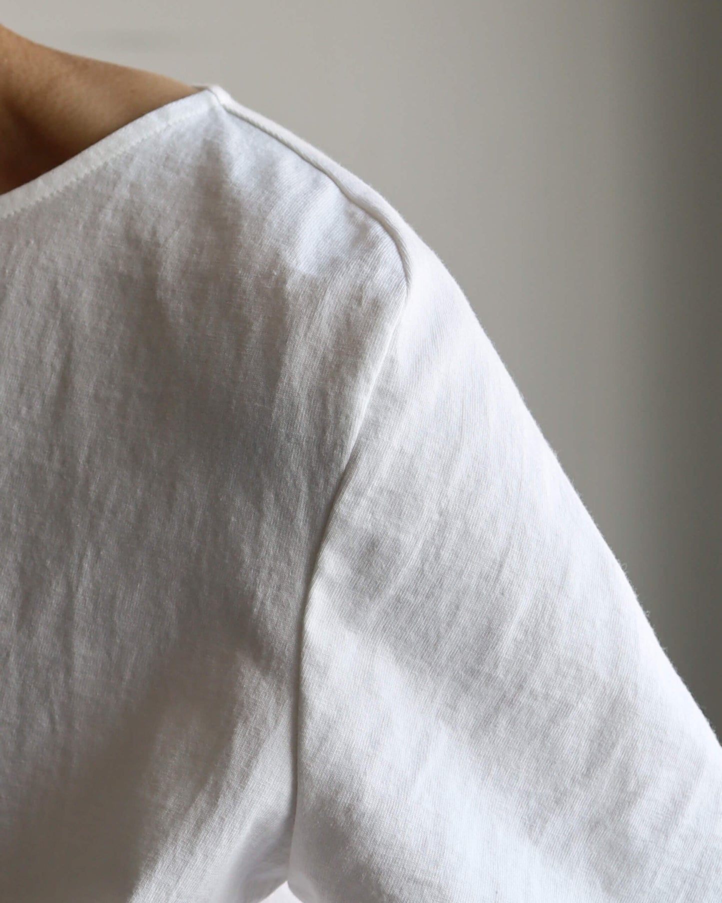 Half Sleeve T-shirts "White"