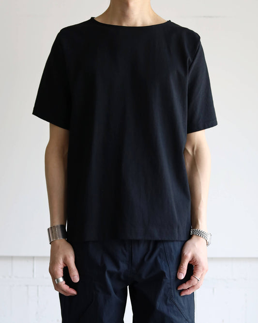 Half Sleeve T-shirts "Black"