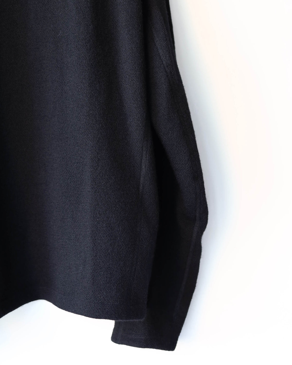 Long Sleeve Knit "Black"