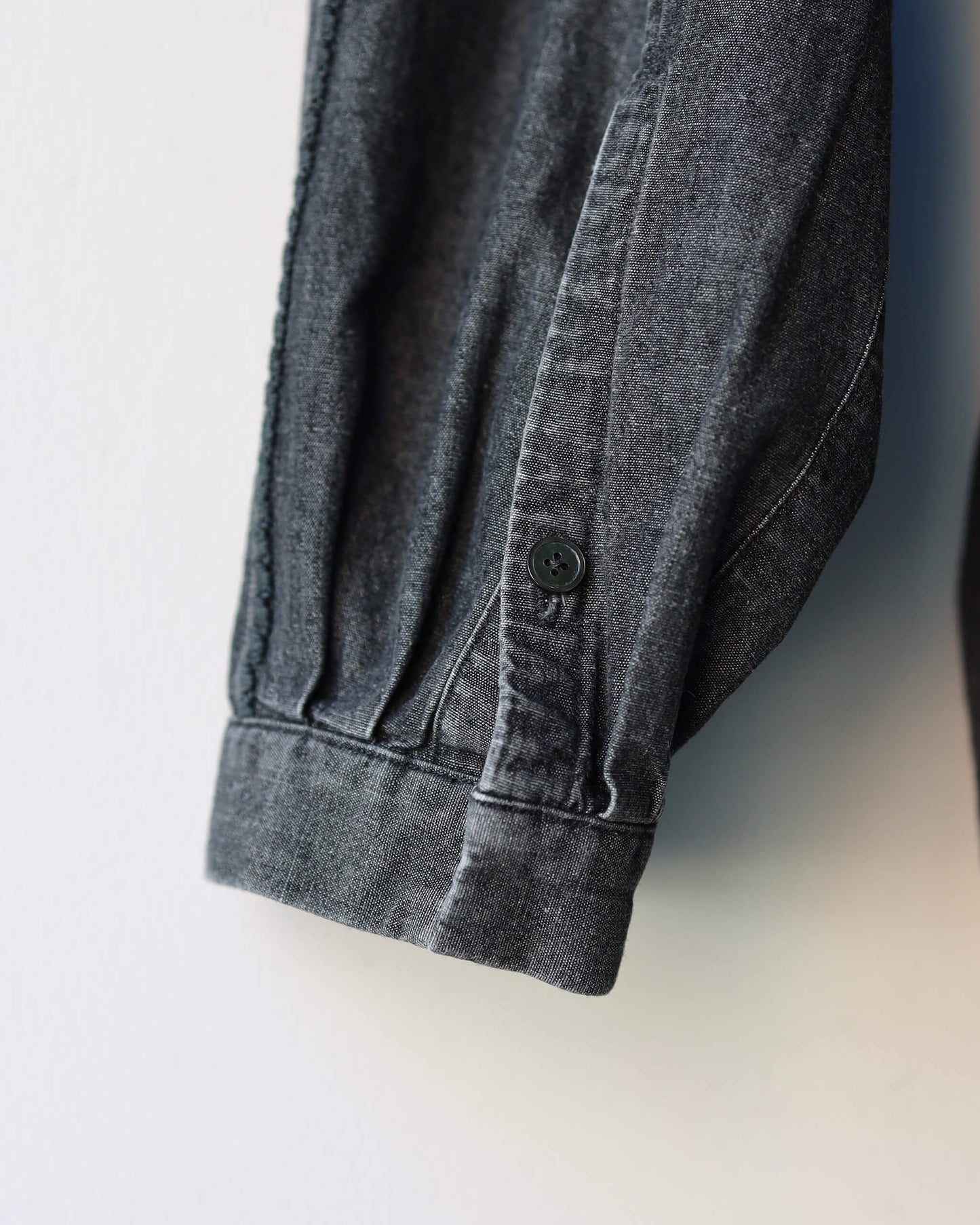 COTTON CHAMBRAY EMBROIDERY SKIPPER SHIRT "WASHED BLACK"