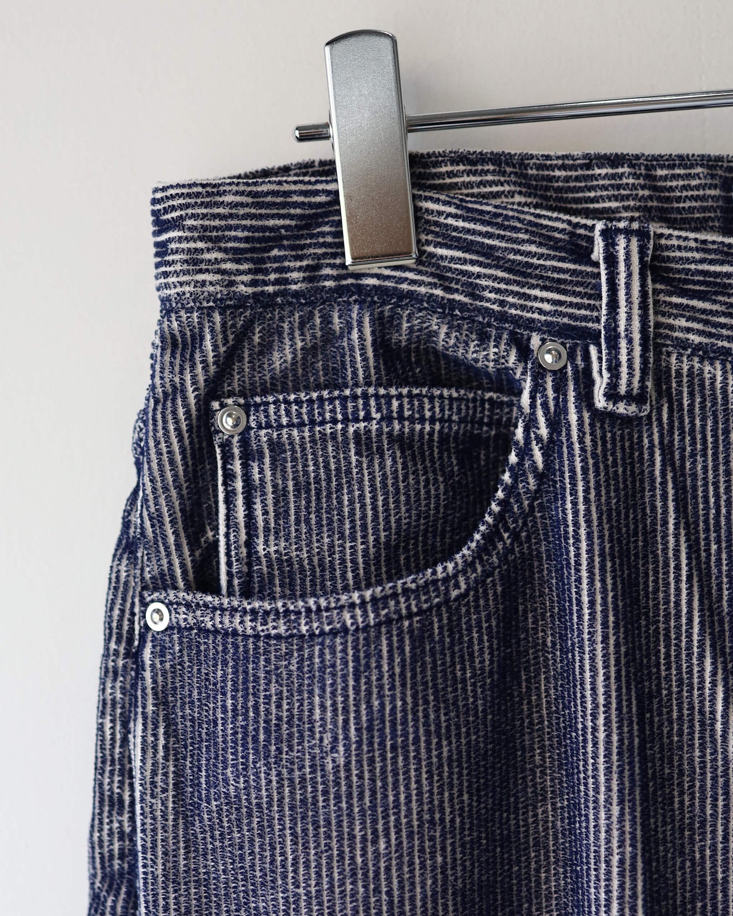 FLOCKY CORDUROY PANTS - WIDE "LIGHT GREY × NAVY"