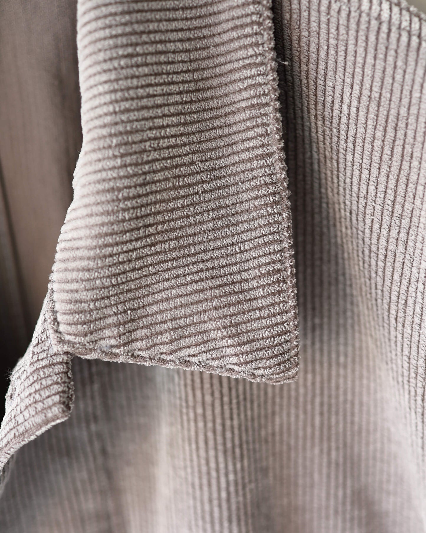 FLOCKY CORDUROY WORK JACKET "GREY × OFF WHITE"