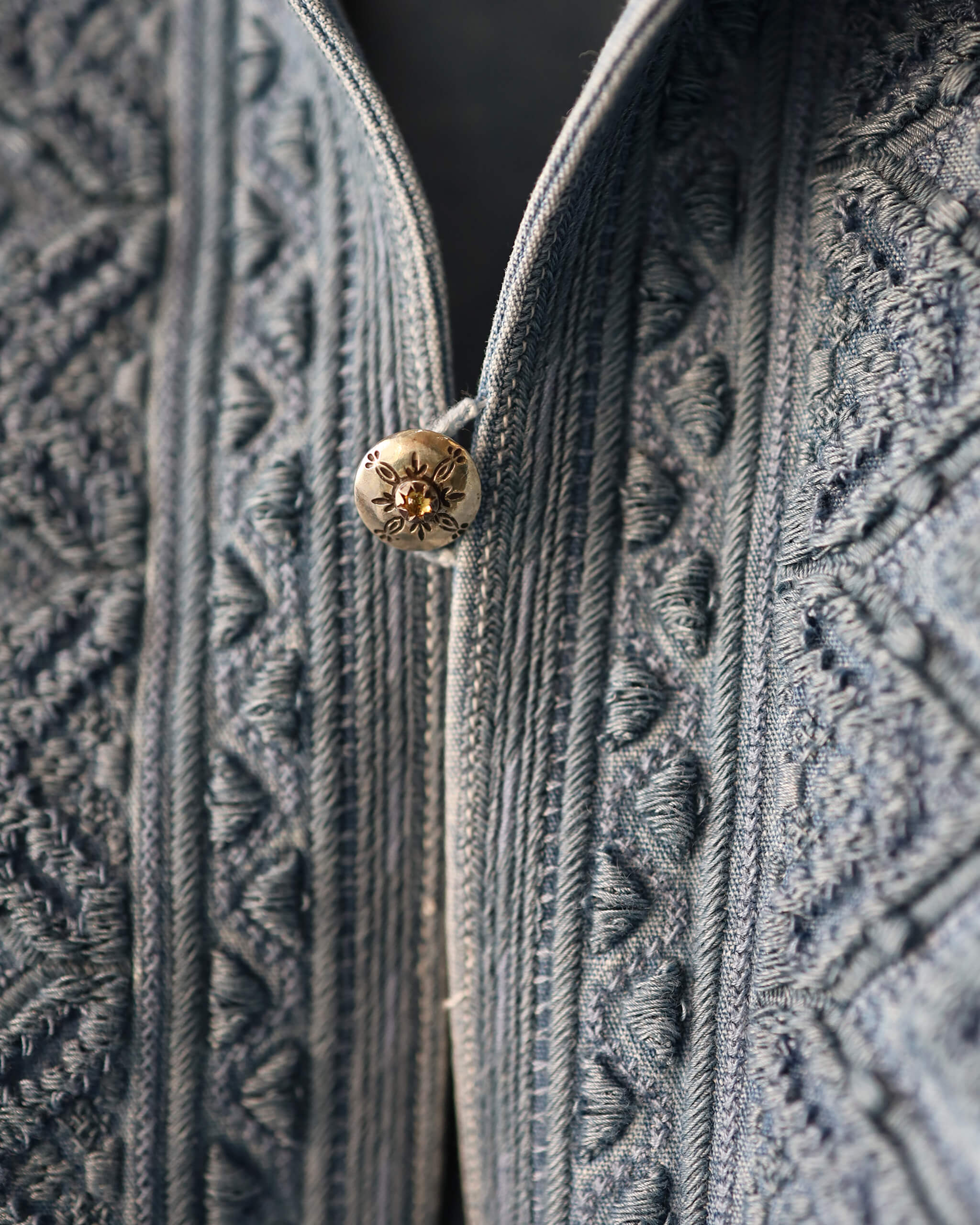 SARTO COTTON CHAMBRAY EMBROIDERY SKIPPER SHIRT 