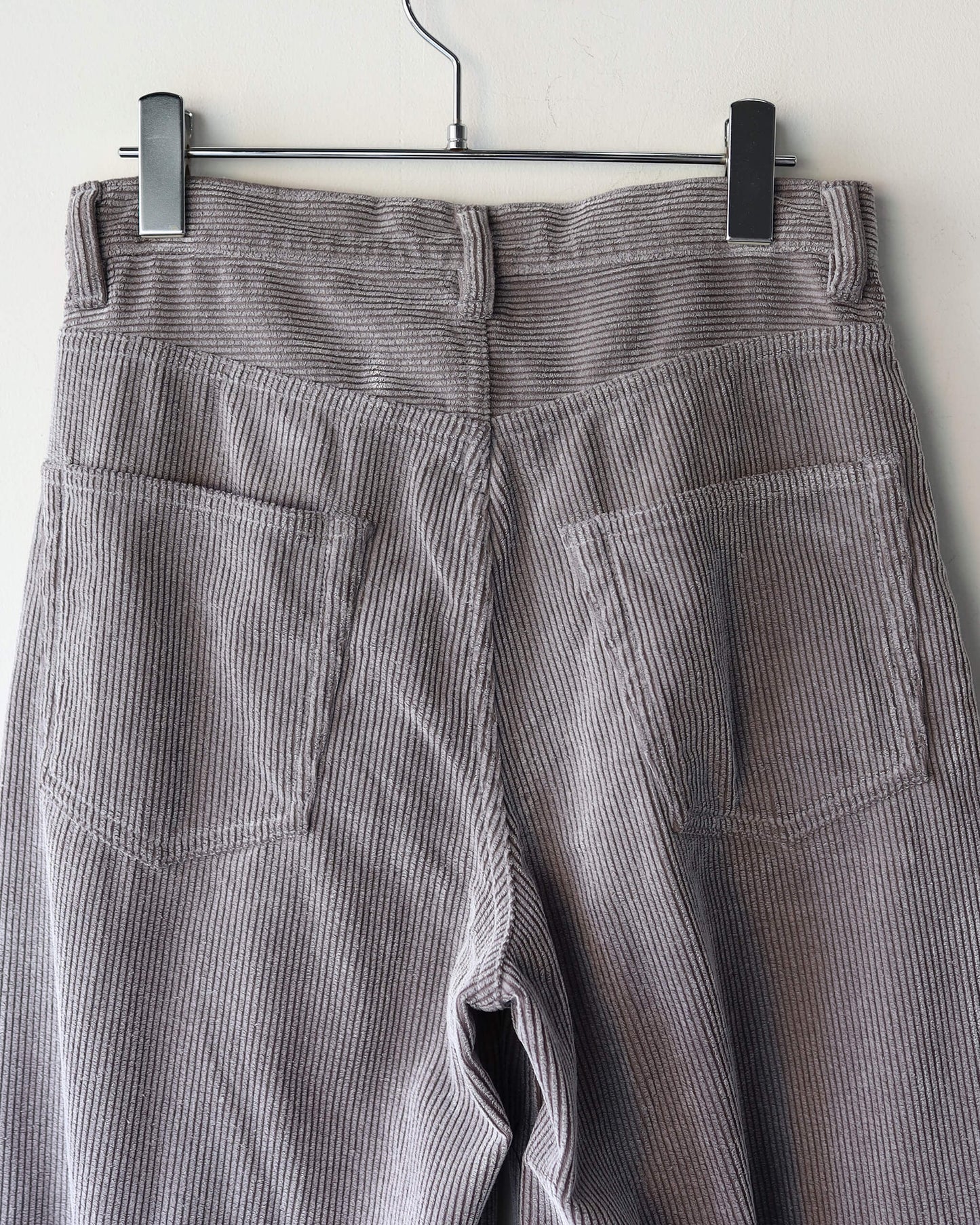 FLOCKY CORDUROY PANTS - WIDE "GREY × OFF WHITE"