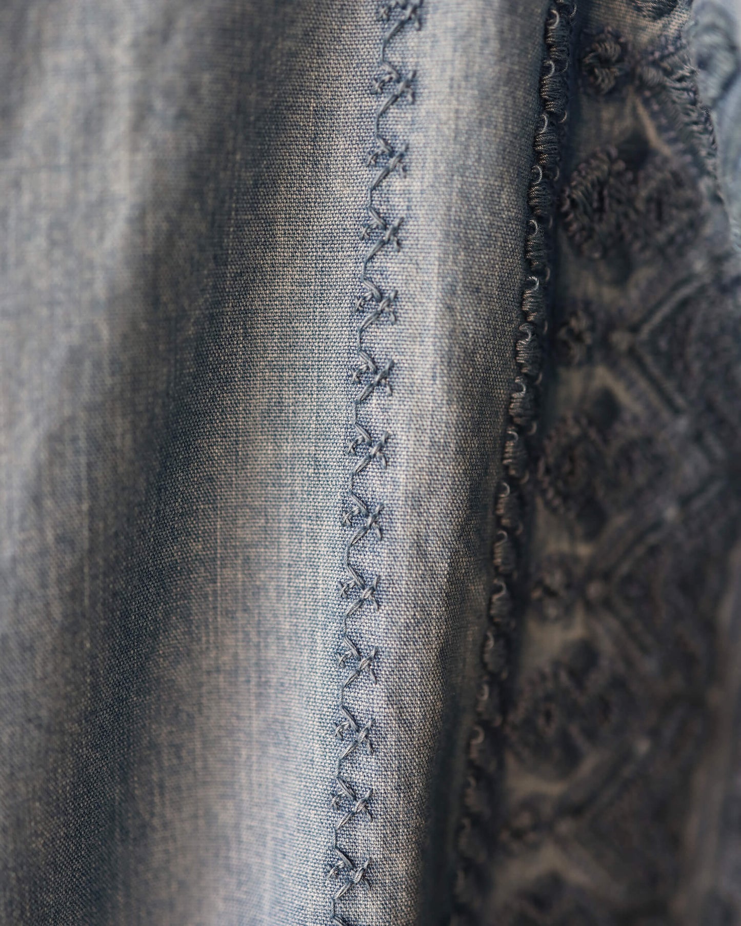 COTTON CHAMBRAY EMBROIDERY SKIPPER SHIRT "WASHED INDIGO"