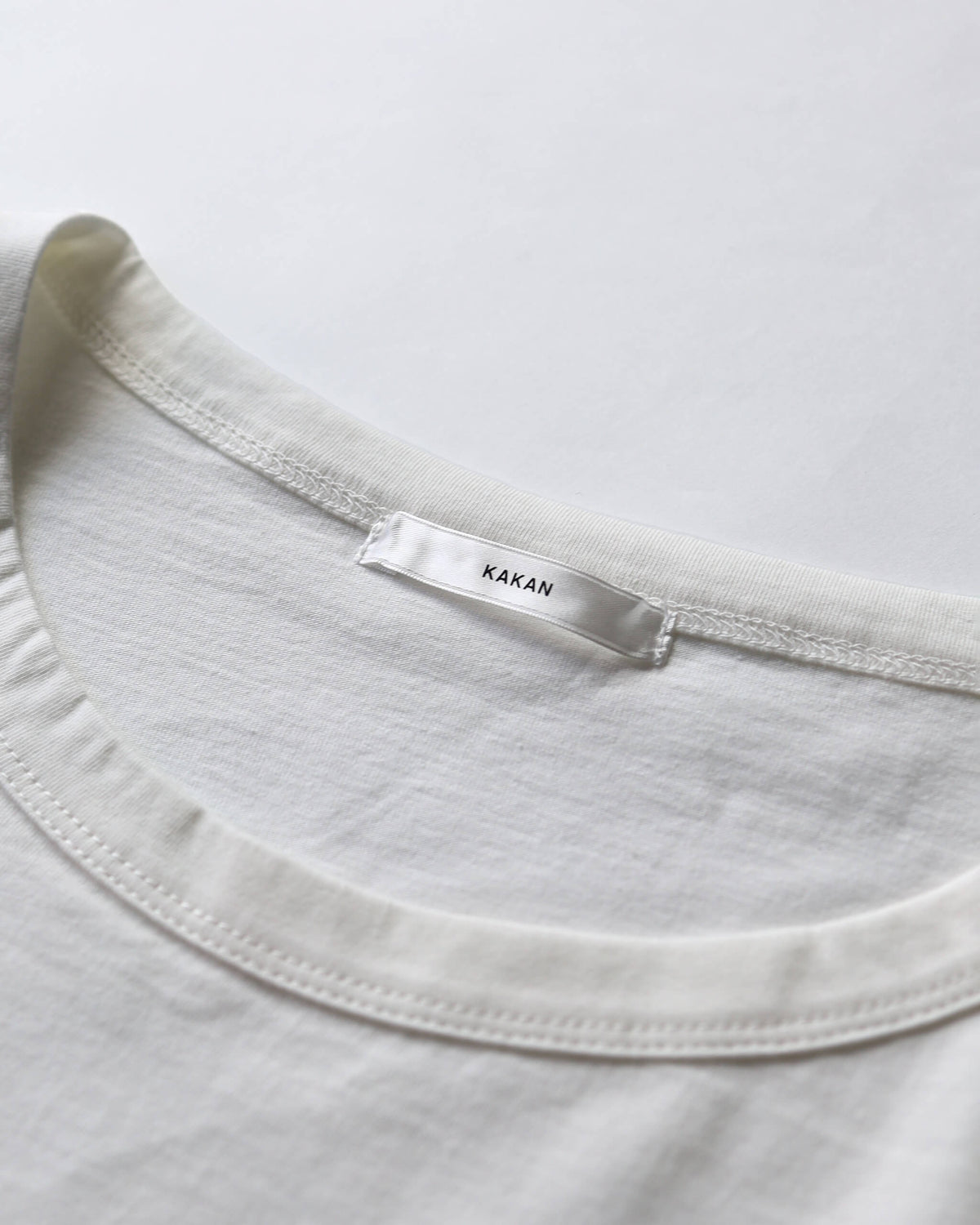 BOX SQUARE T-SHIRTS "WHITE"
