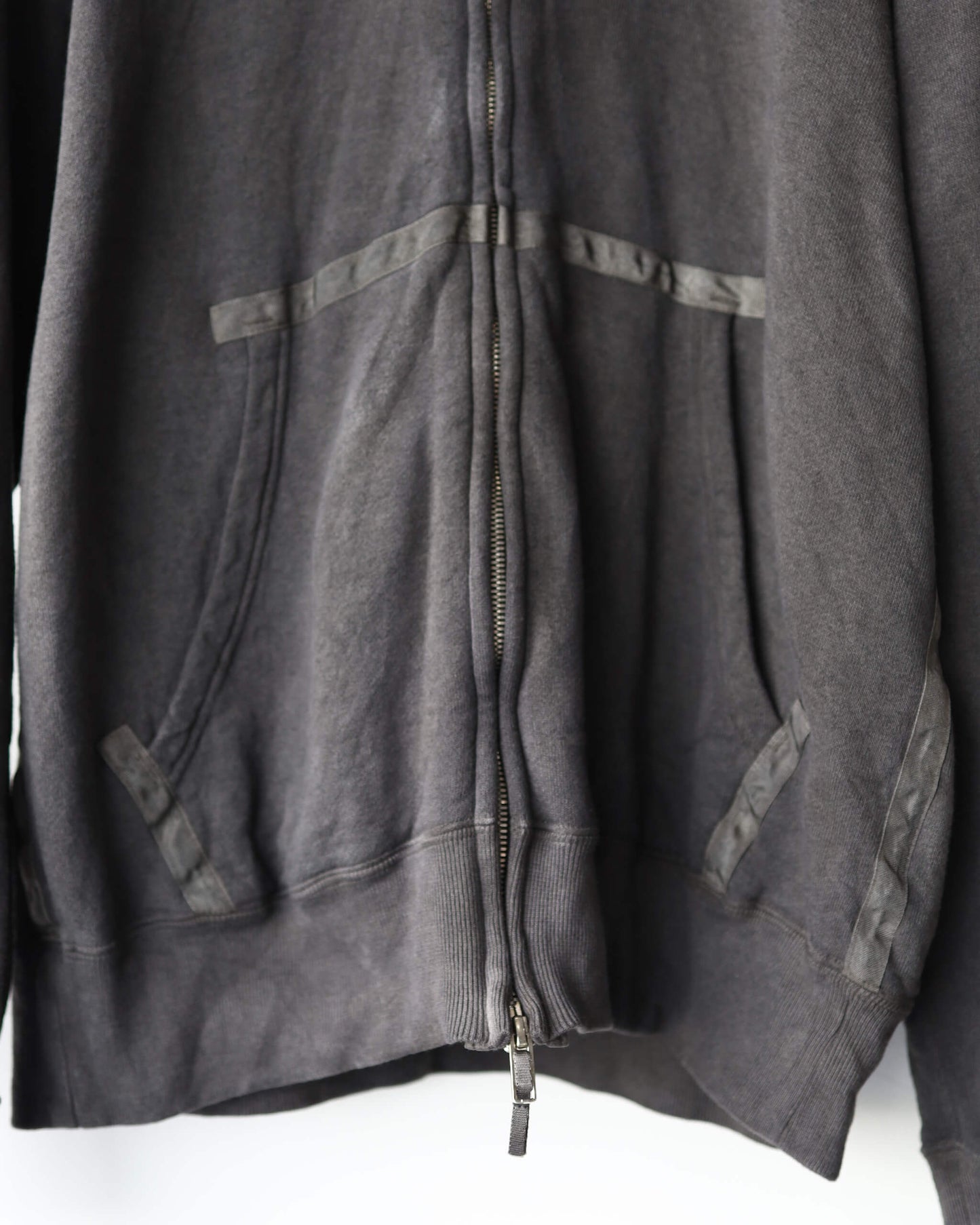 GARMENT DYED SWEAT HOODIE "KURE"