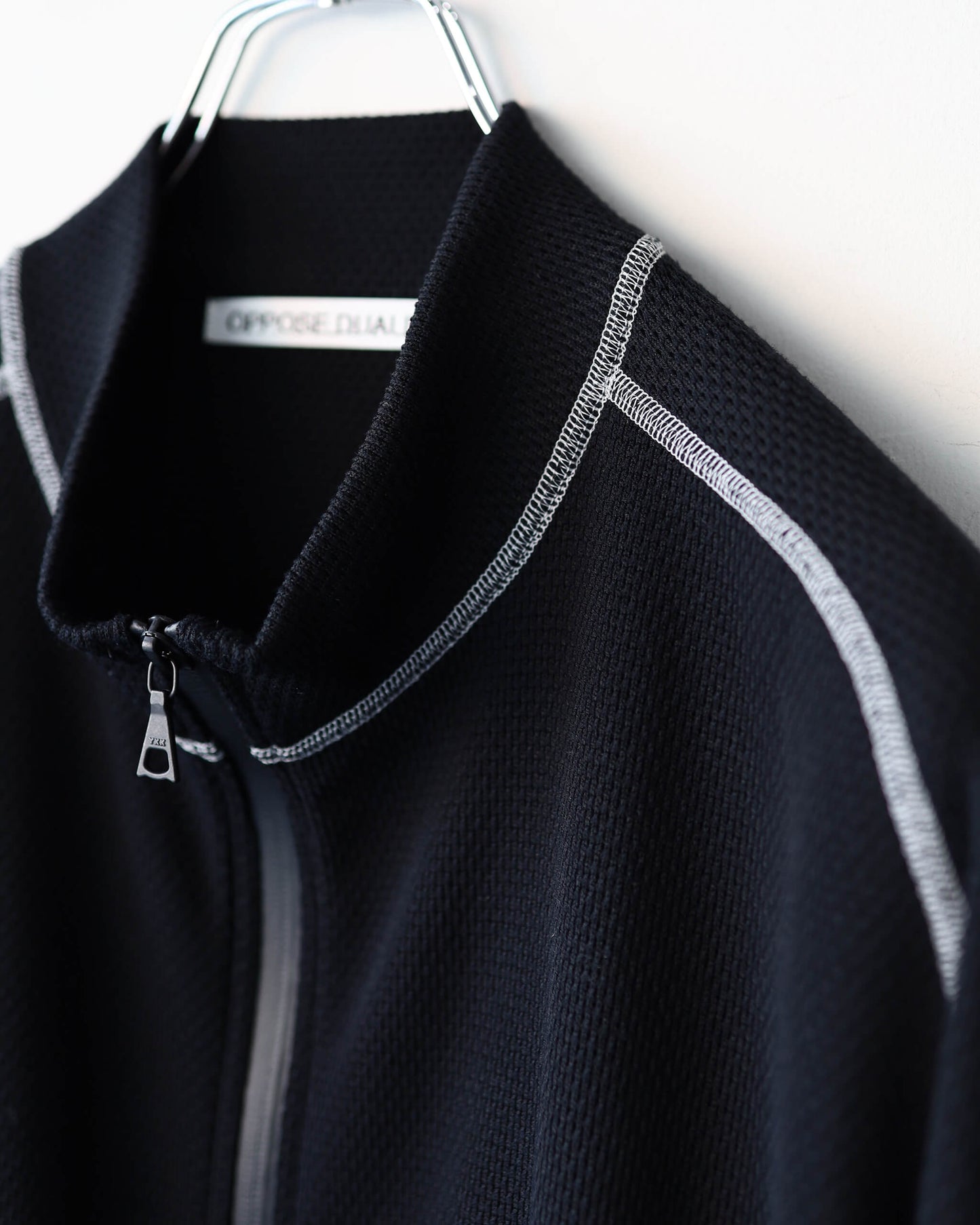 Zip Up Top Thermal Hi-Vis "Black"